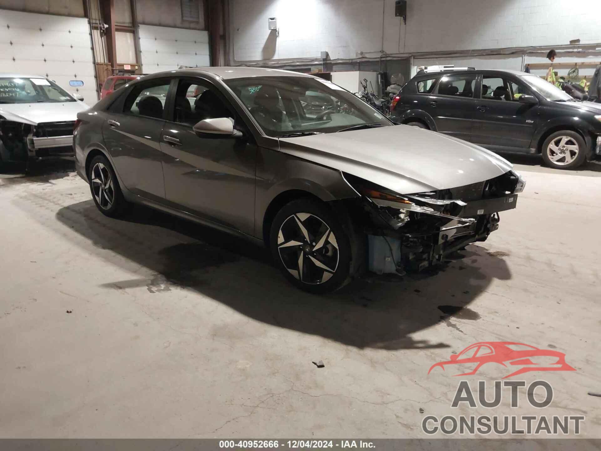 HYUNDAI ELANTRA 2023 - KMHLS4AG6PU582873