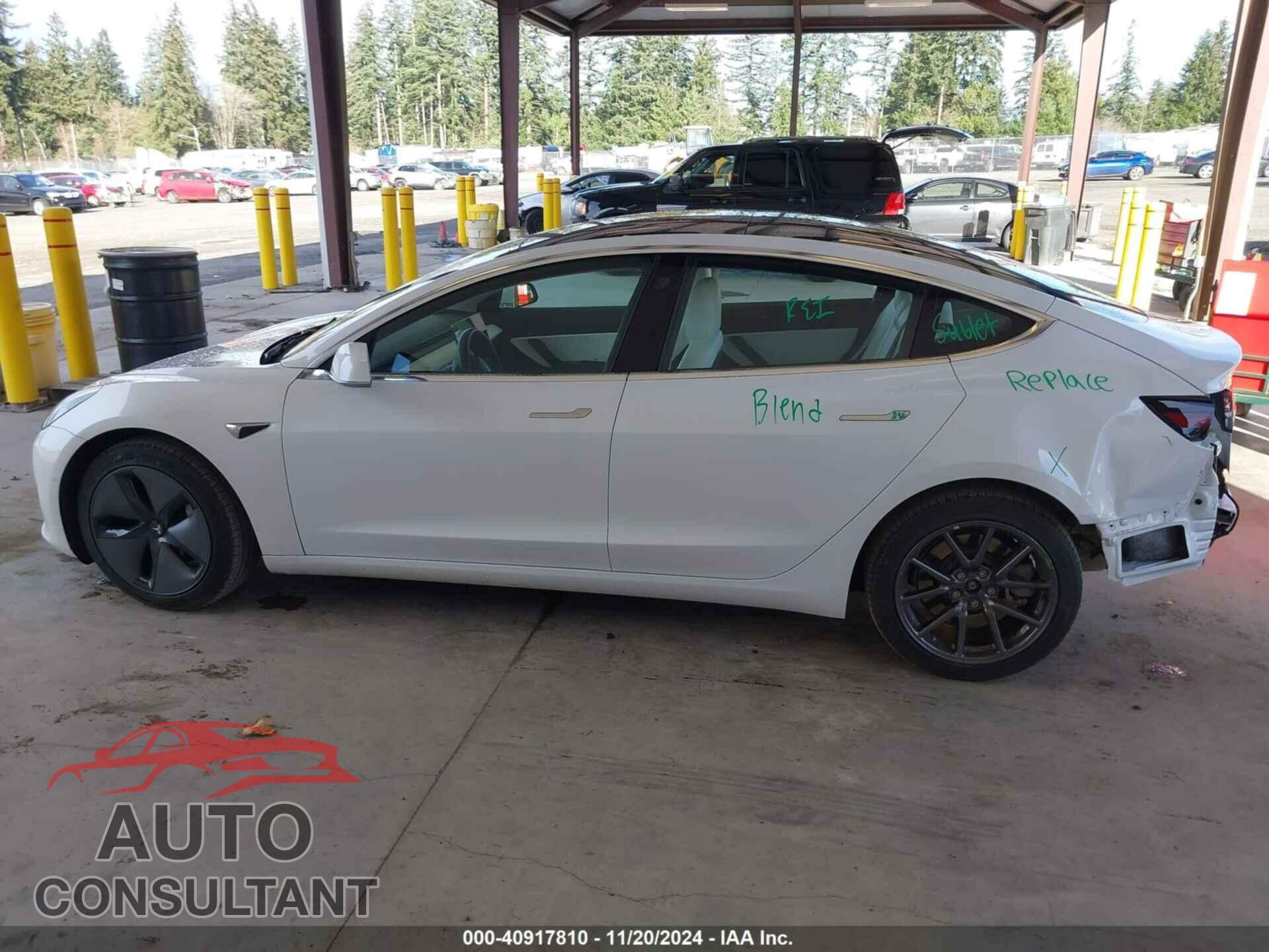 TESLA MODEL 3 2018 - 5YJ3E1EB7JF096744