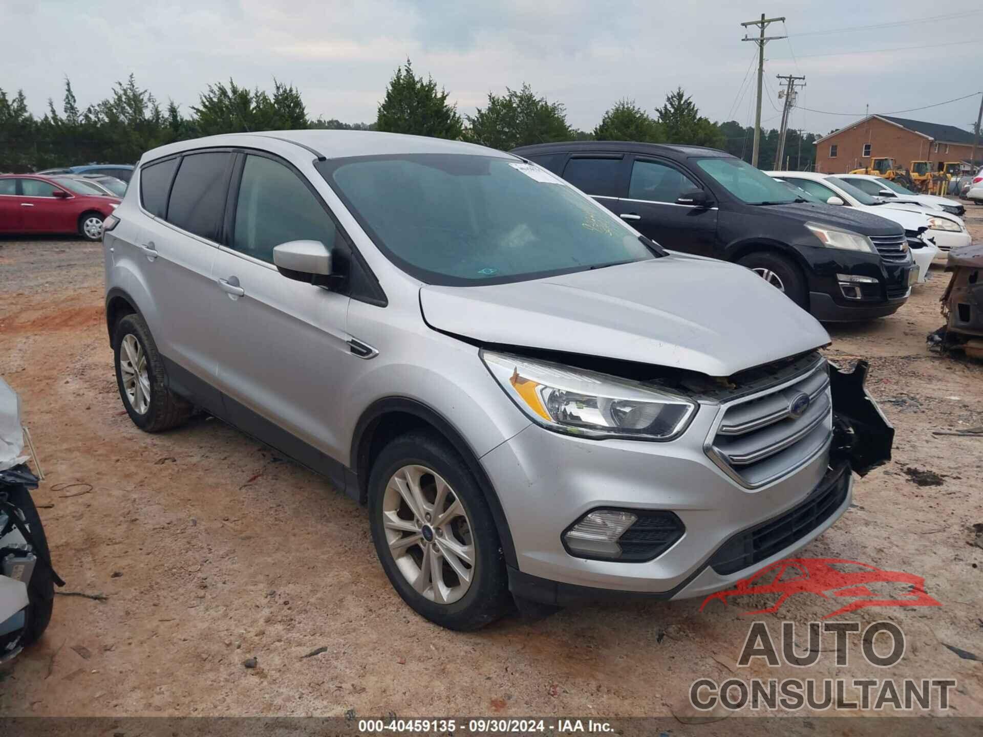 FORD ESCAPE 2017 - 1FMCU0GD1HUE69060