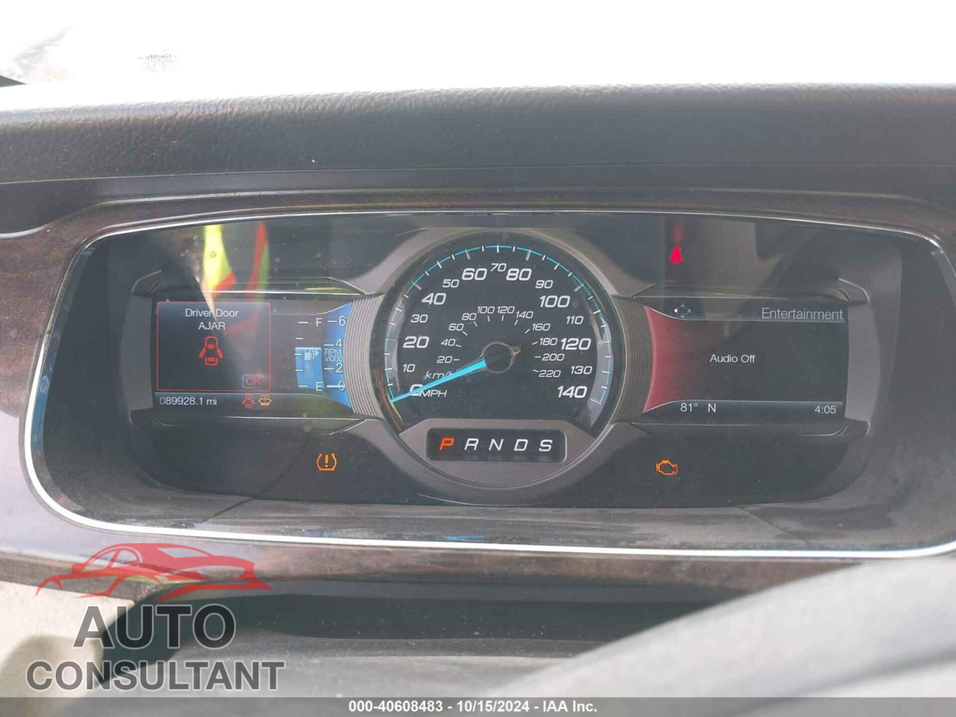 FORD TAURUS 2017 - 1FAHP2F89HG104759