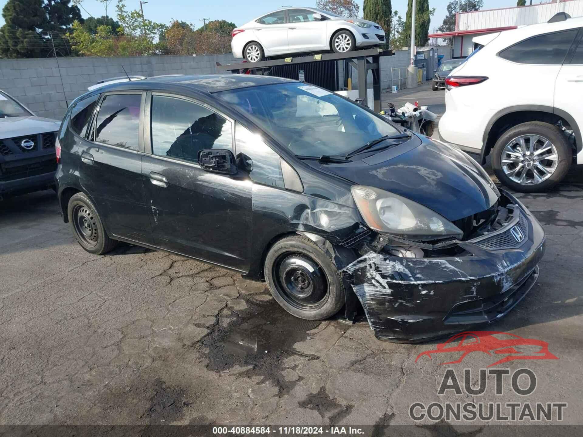 HONDA FIT 2013 - JHMGE8H36DC044245