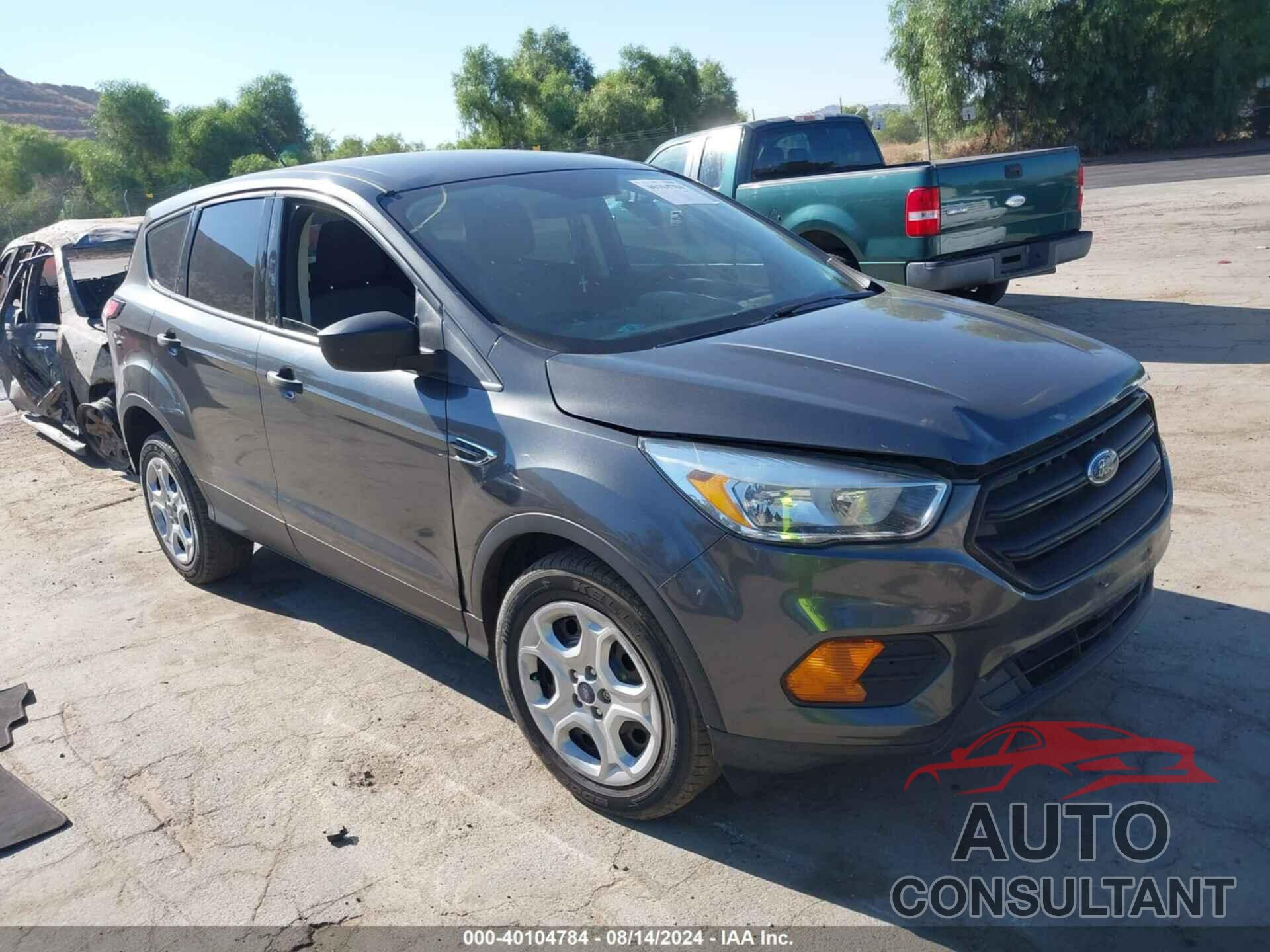 FORD ESCAPE 2017 - 1FMCU0F7XHUB89715