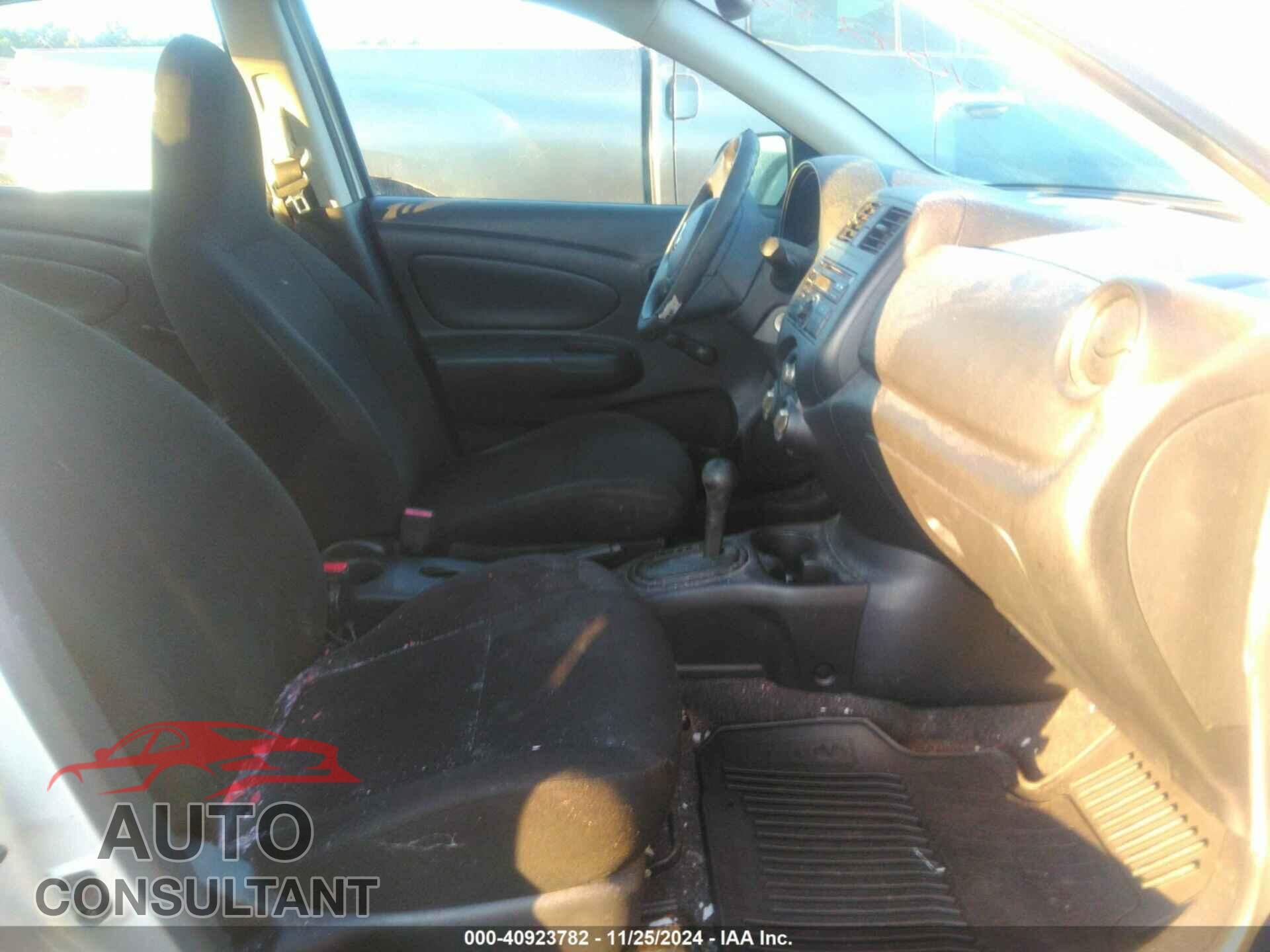 NISSAN VERSA 2012 - 3N1CN7AP9CL889264