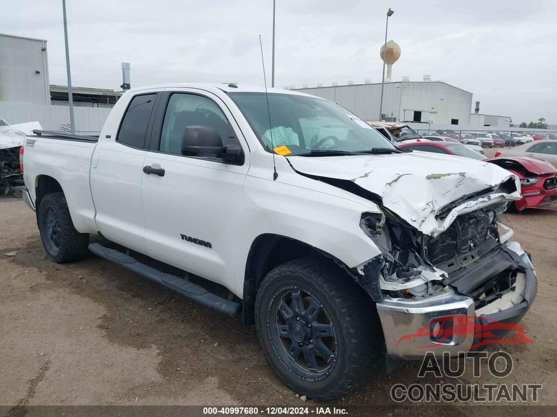 TOYOTA TUNDRA 2016 - 5TFRM5F18GX108098