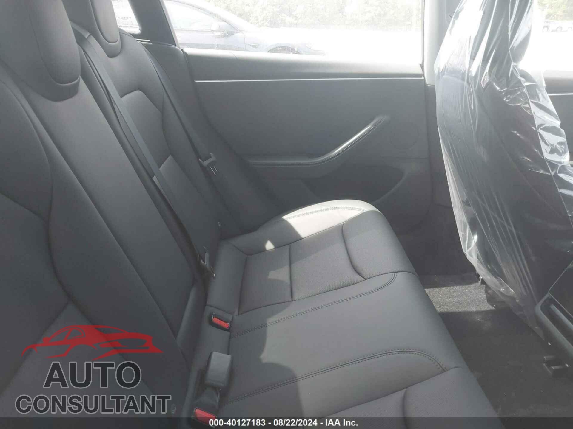 TESLA MODEL 3 2024 - 5YJ3E1EB1RF794276