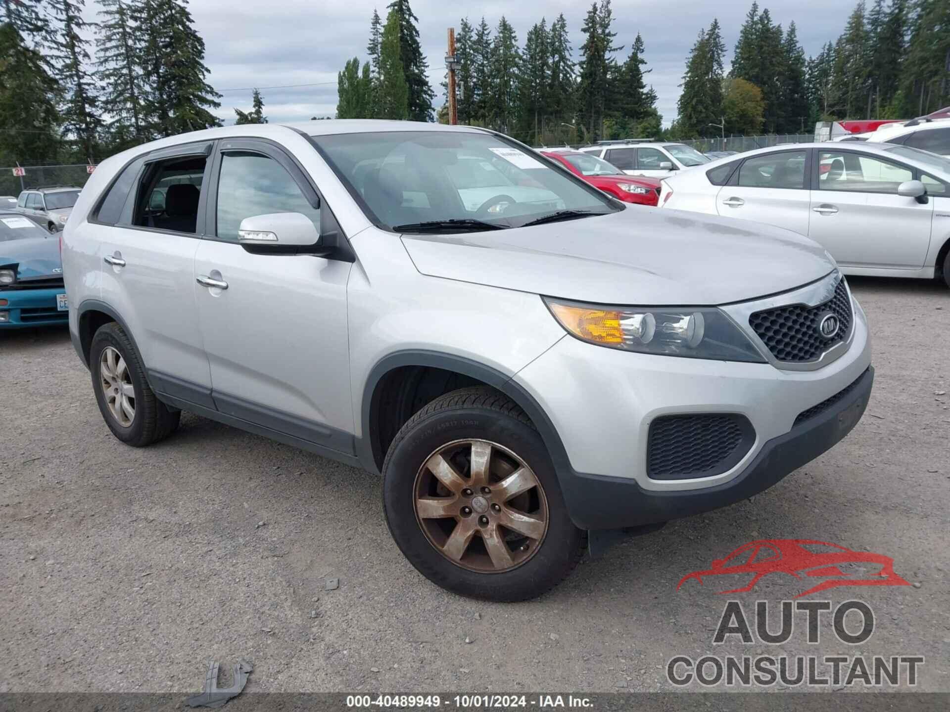 KIA SORENTO 2013 - 5XYKT3A11DG380426
