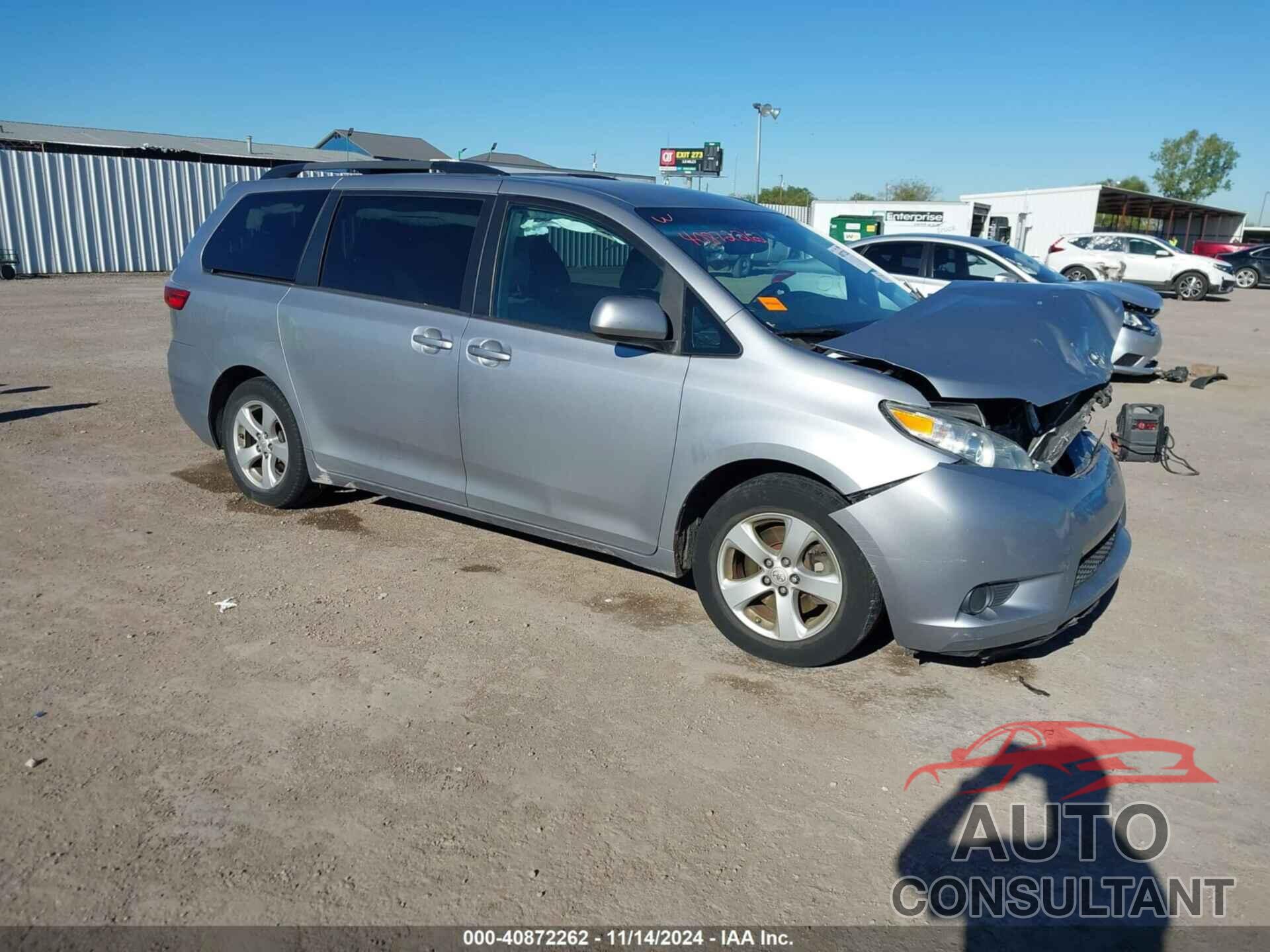 TOYOTA SIENNA 2017 - 5TDKZ3DC5HS772930