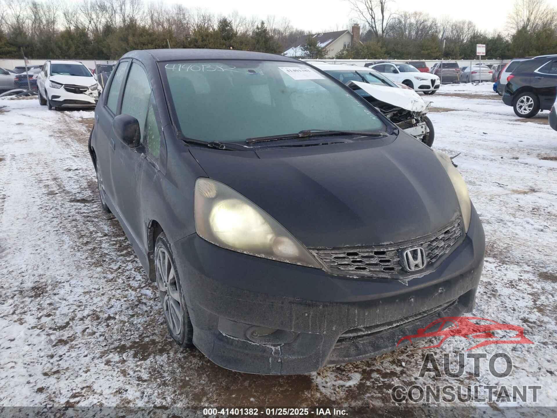 HONDA FIT 2013 - JHMGE8H57DC020568
