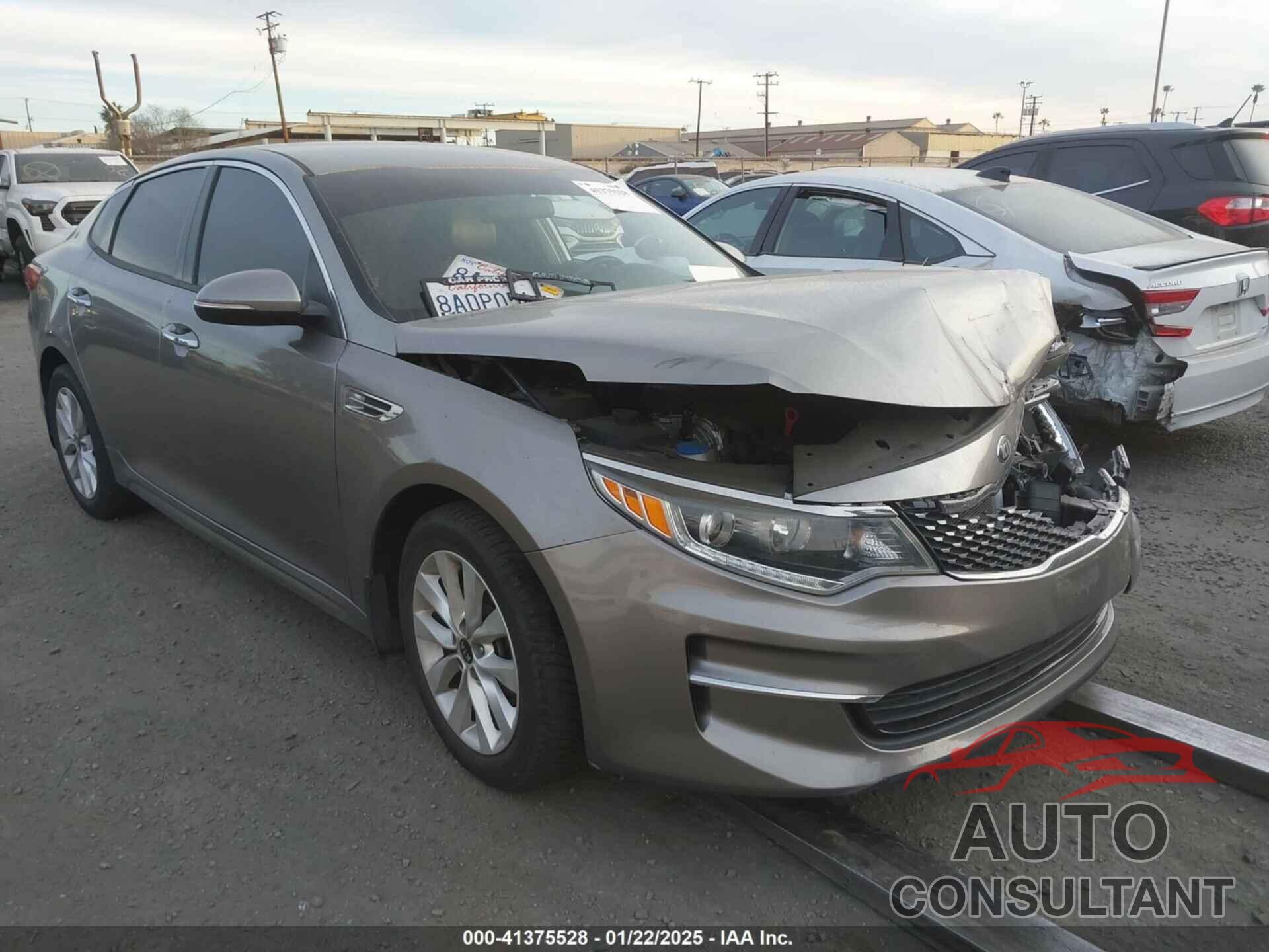 KIA OPTIMA 2018 - 5XXGU4L33JG203206