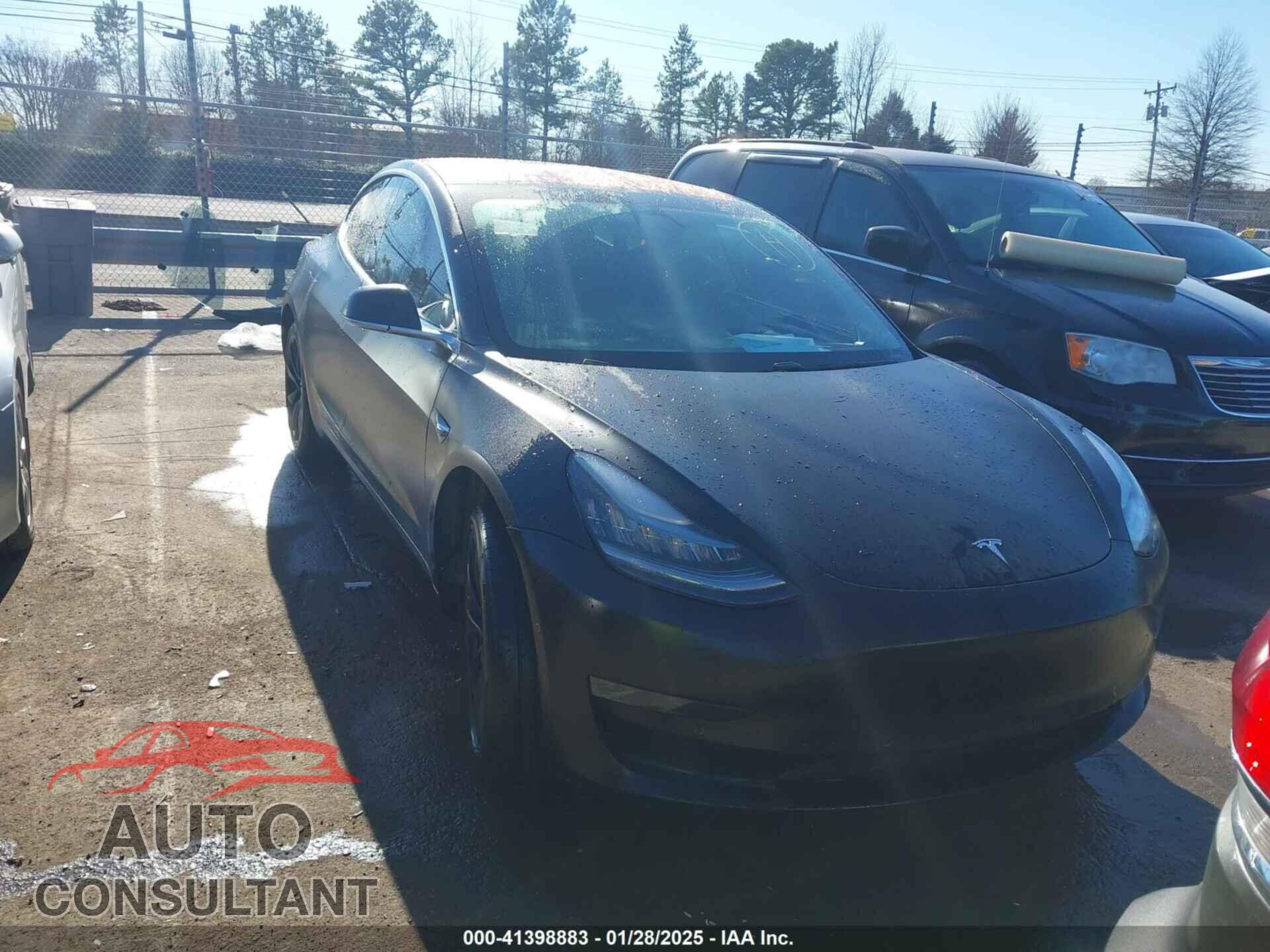 TESLA MODEL 3 2018 - 5YJ3E1EA2JF009324
