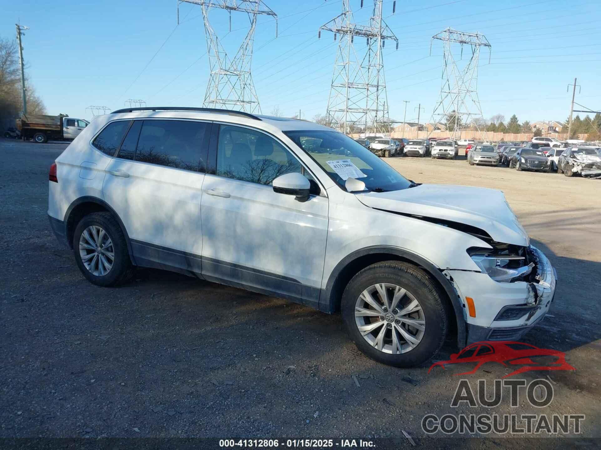 VOLKSWAGEN TIGUAN 2019 - 3VV2B7AX4KM031258