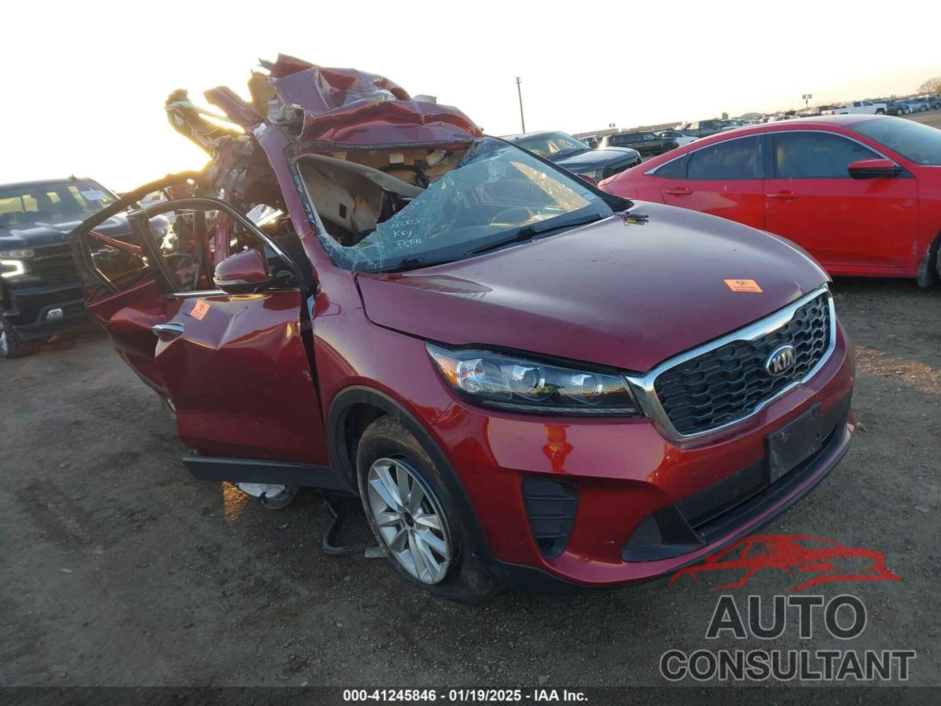 KIA SORENTO 2019 - 5XYPG4A32KG469162