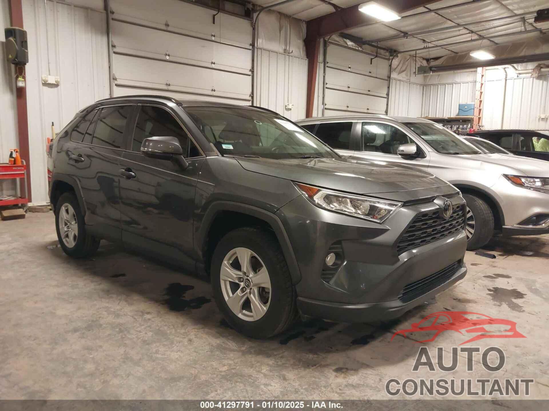 TOYOTA RAV4 2020 - 2T3W1RFVXLC037931