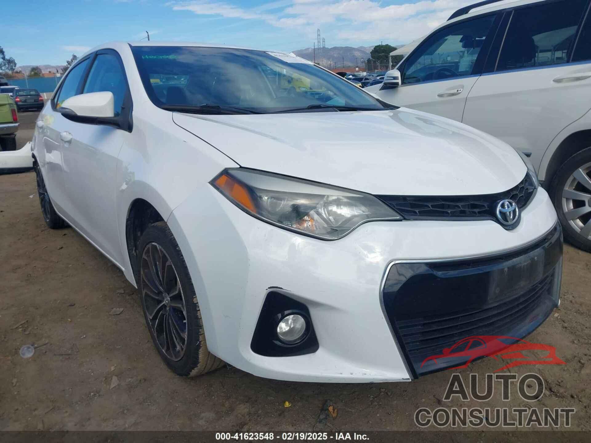 TOYOTA COROLLA 2015 - 5YFBURHE0FP320225