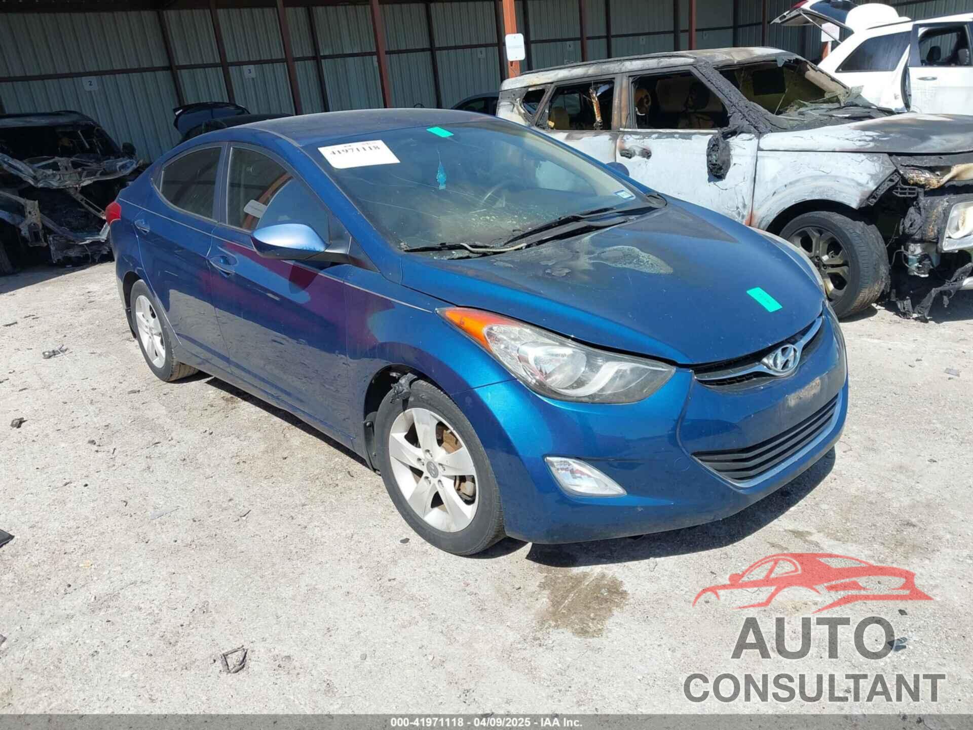 HYUNDAI ELANTRA 2013 - KMHDH4AE6DU952622
