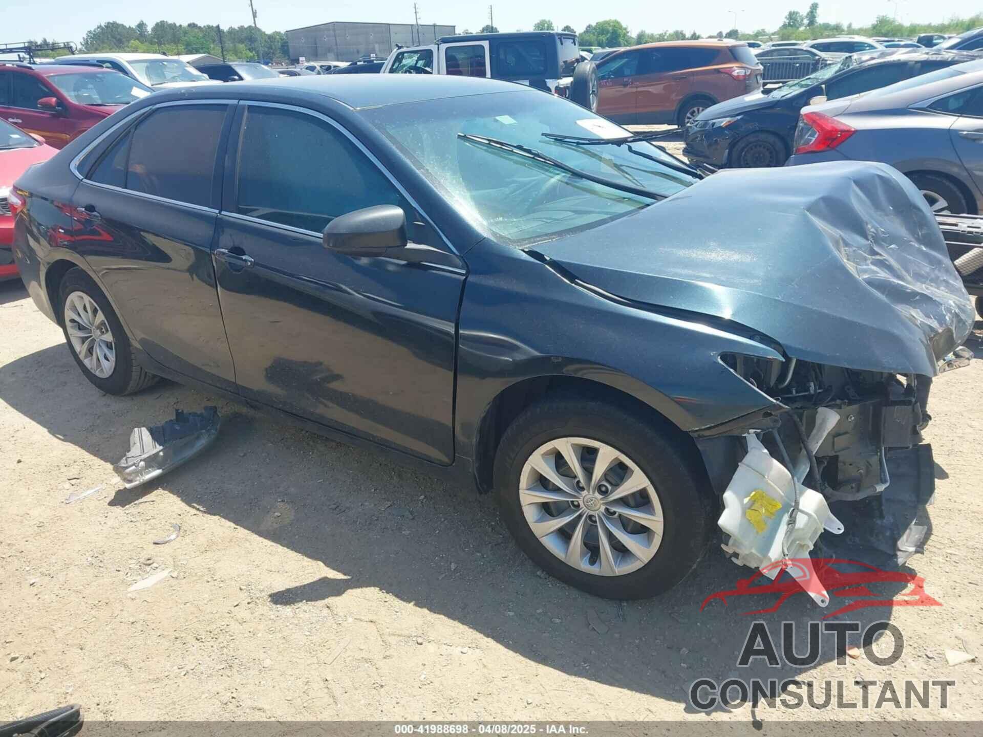 TOYOTA CAMRY 2016 - 4T4BF1FK3GR535768