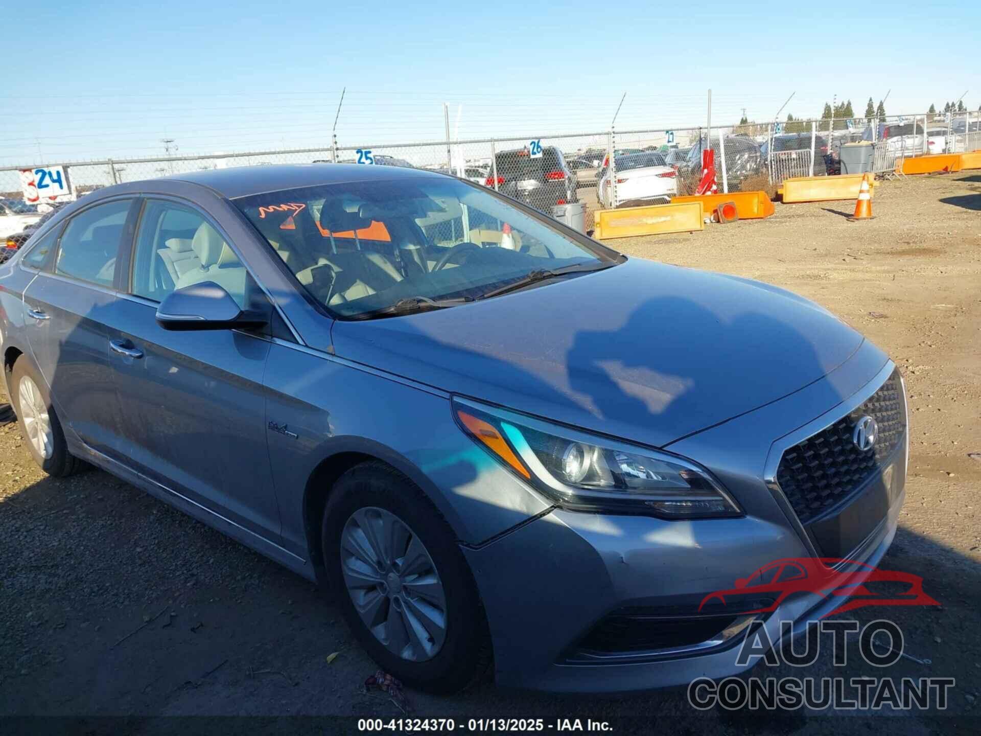 HYUNDAI SONATA HYBRID 2016 - KMHE24L19GA020016