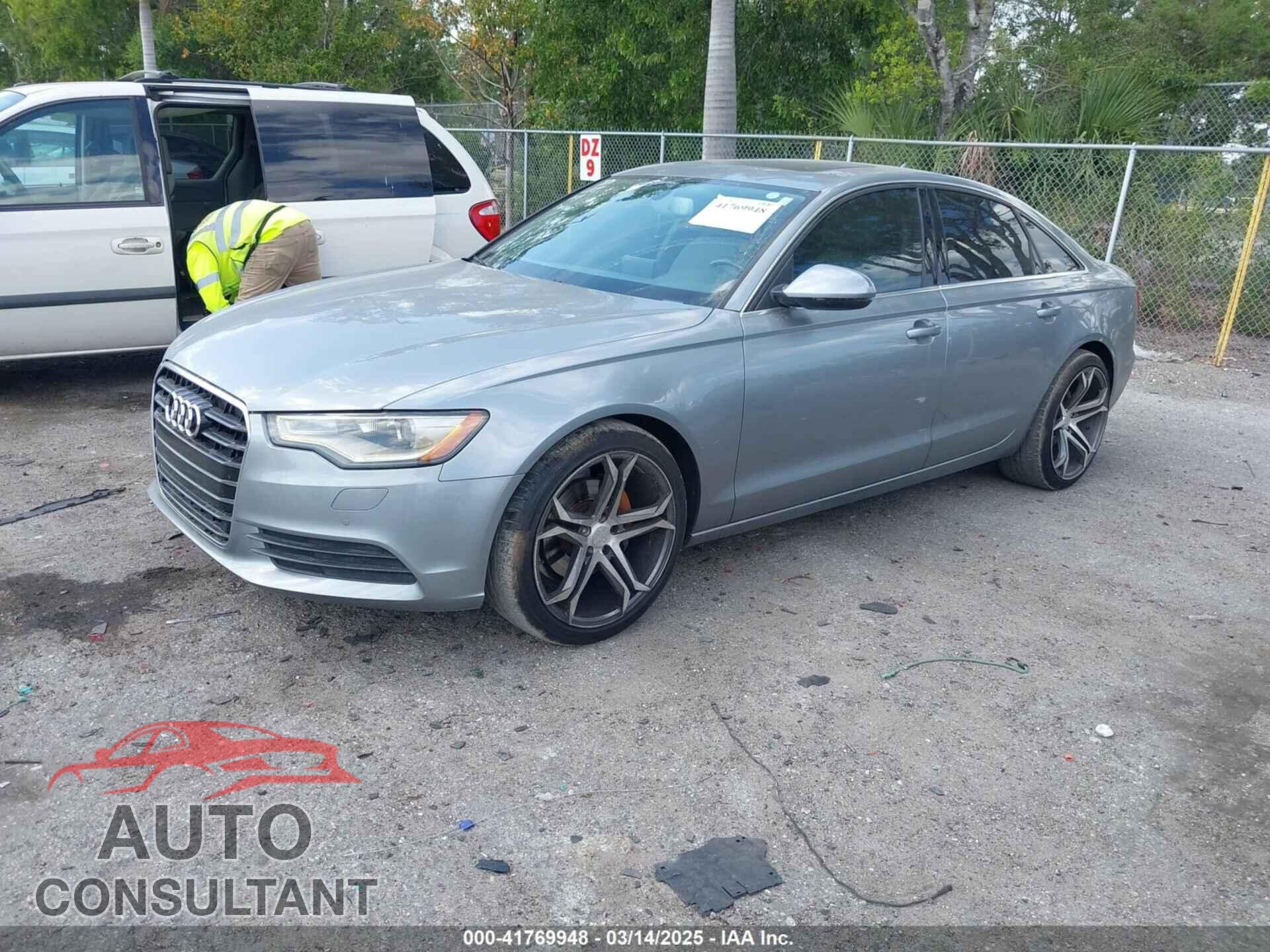 AUDI A6 2013 - WAUDFAFC8DN074618