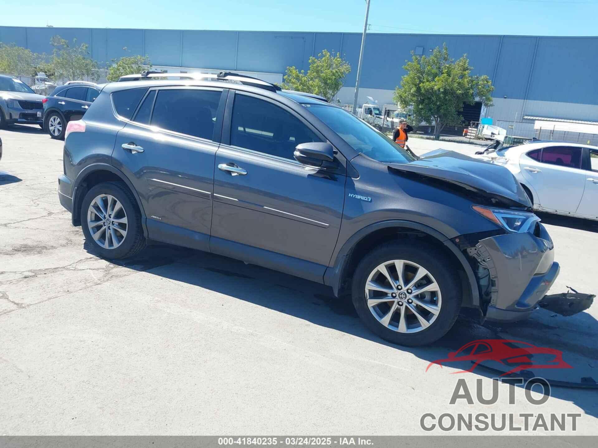 TOYOTA RAV4 HYBRID 2017 - JTMDJREV5HD068838