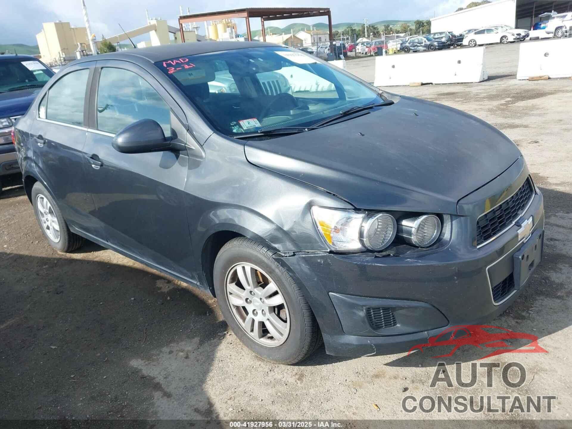 CHEVROLET SONIC 2014 - 1G1JC5SHXE4170354