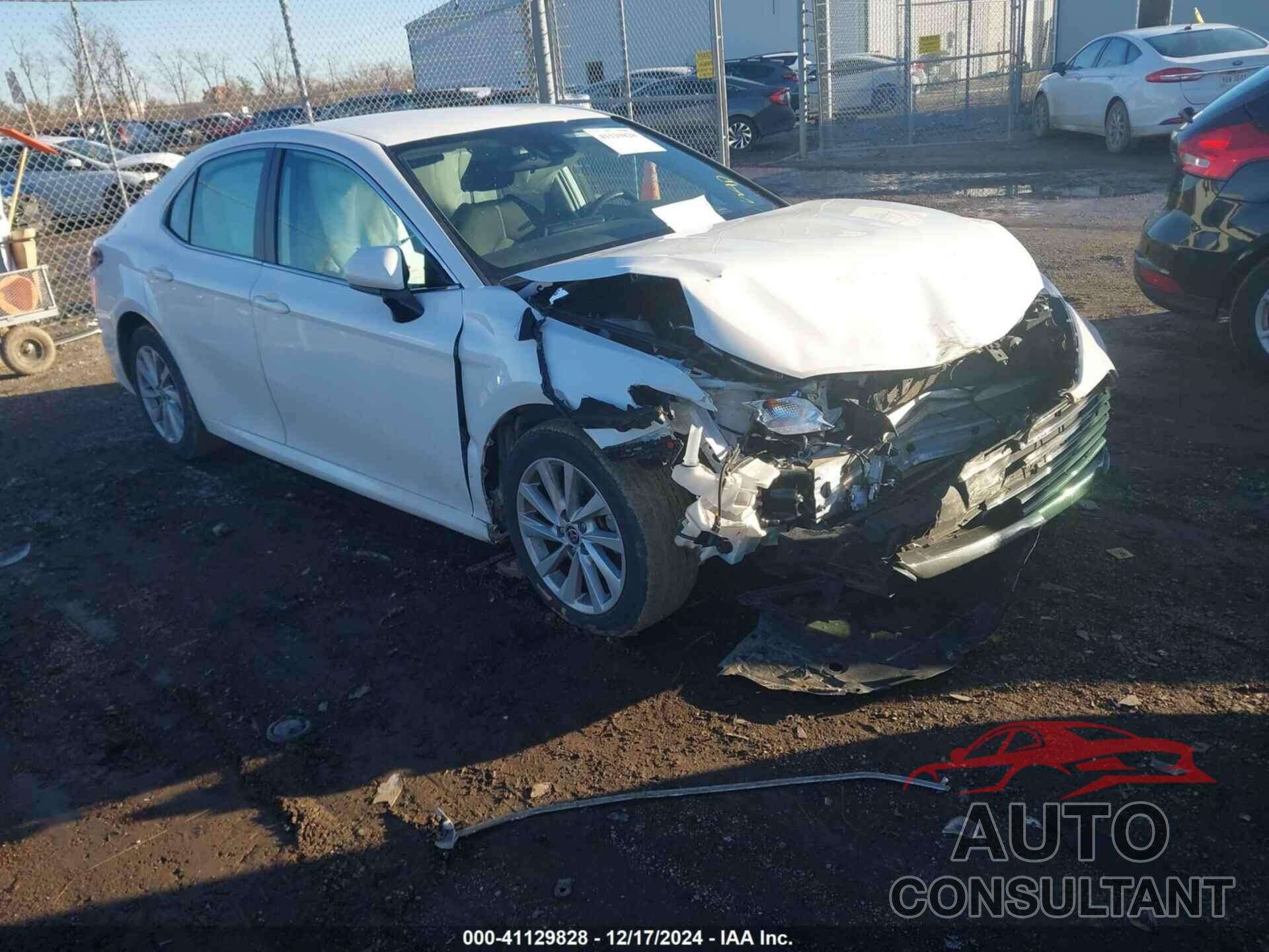 TOYOTA CAMRY 2021 - 4T1C11AK7MU566716