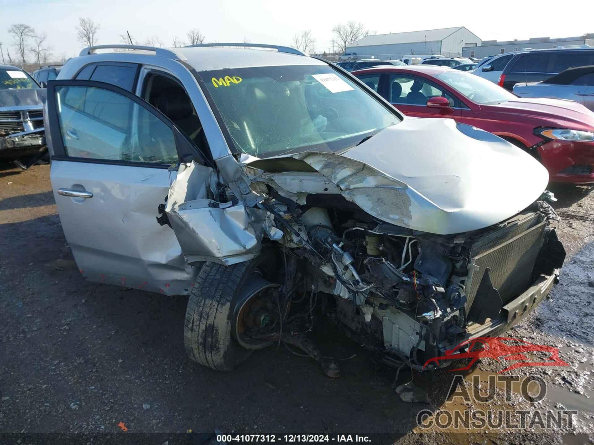 KIA SORENTO 2011 - 5XYKUCA14BG146839