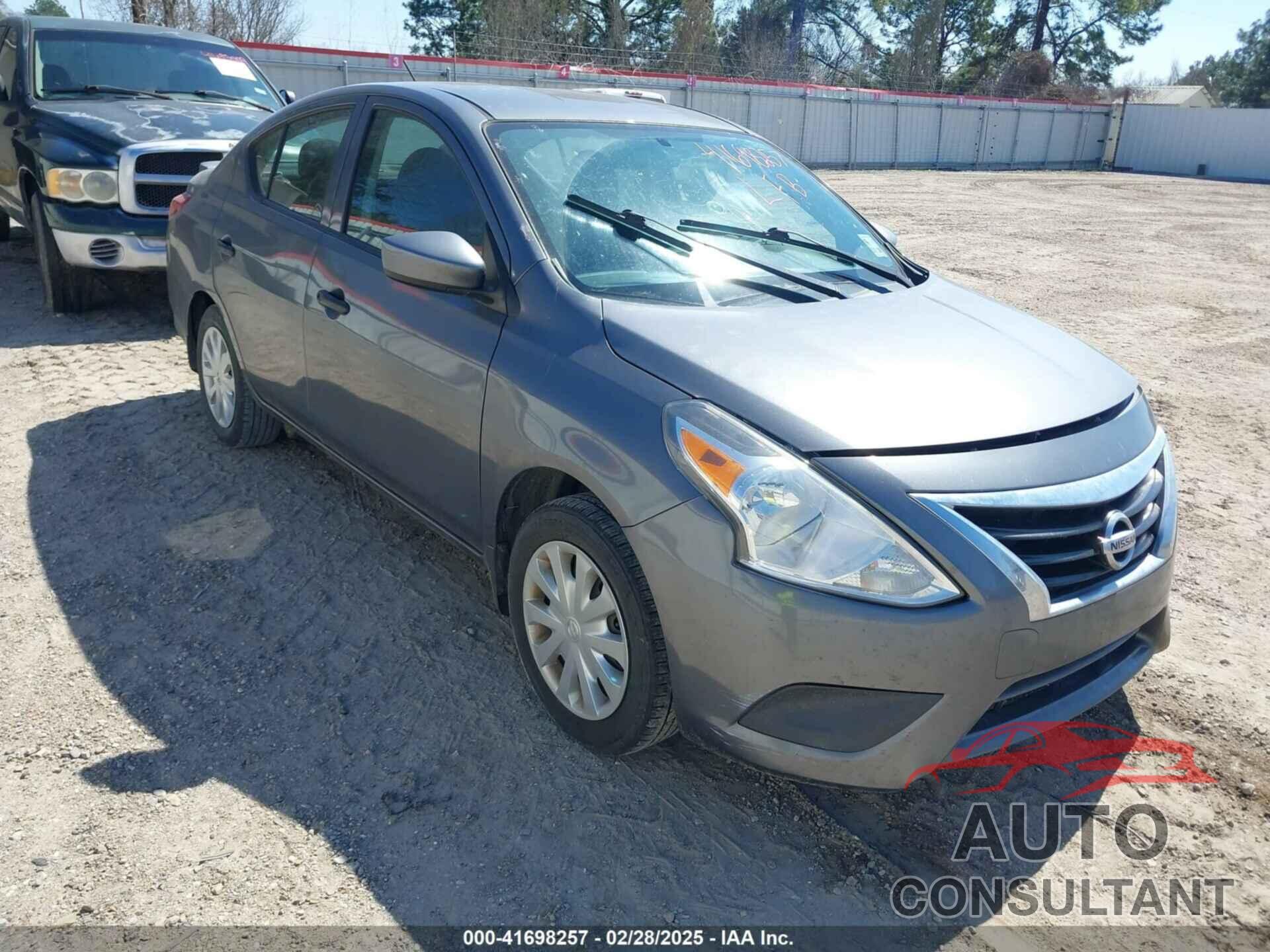 NISSAN VERSA 2017 - 3N1CN7AP4HL872296