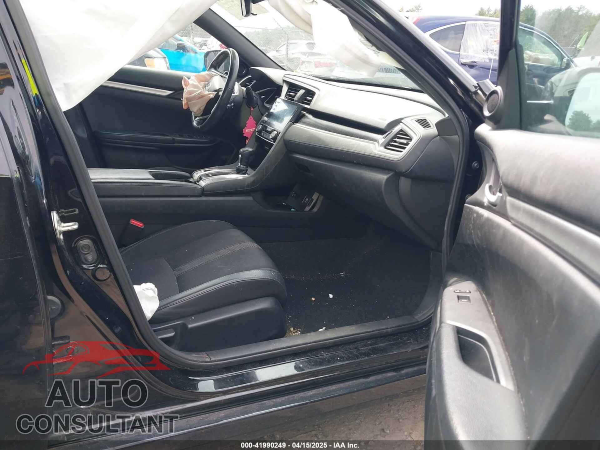 HONDA CIVIC 2019 - 2HGFC2F82KH595024