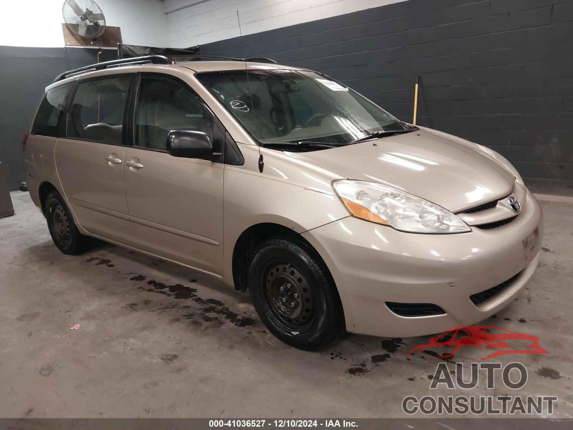 TOYOTA SIENNA 2010 - 5TDKK4CC6AS295376