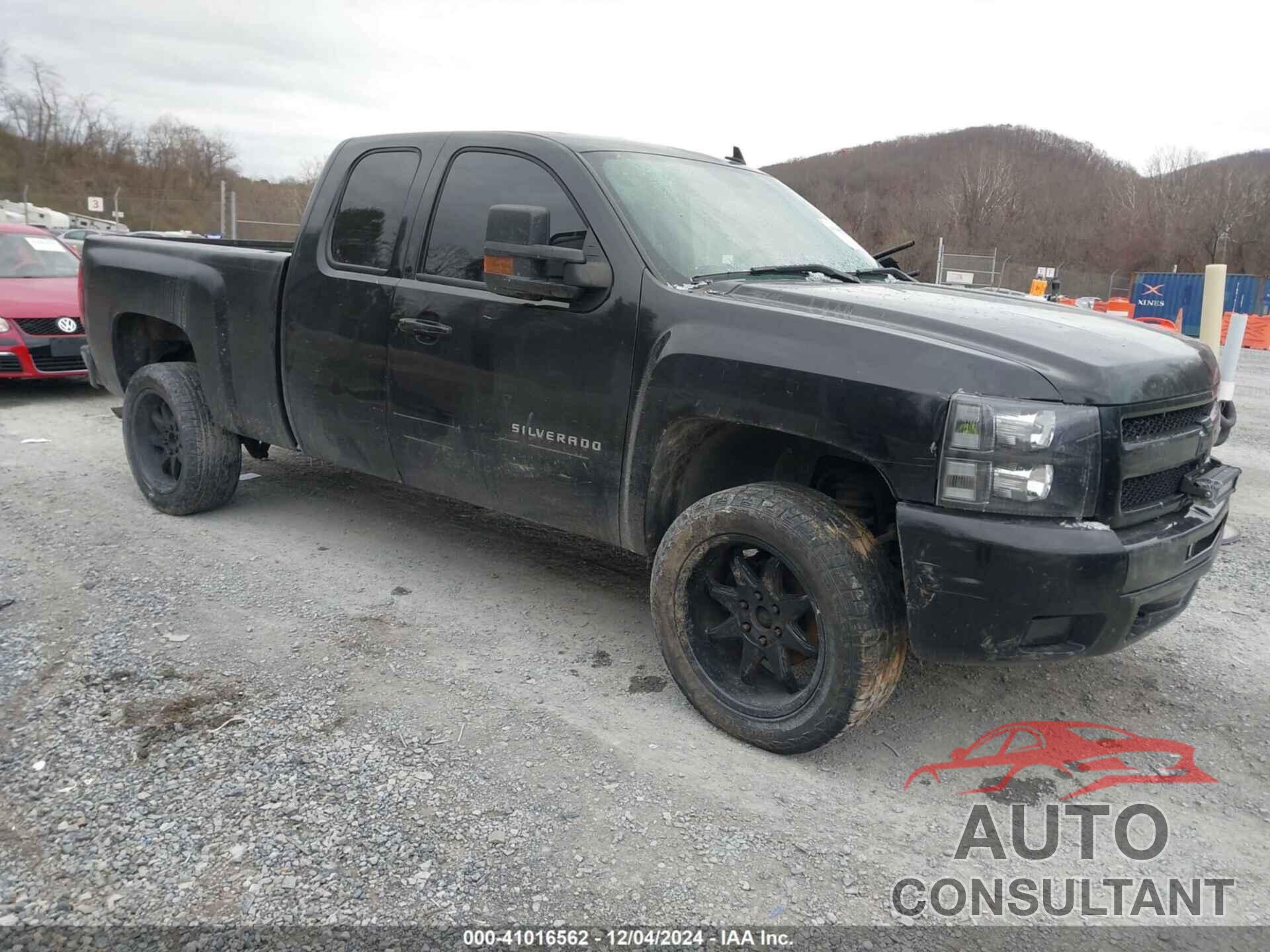 CHEVROLET SILVERADO 1500 2010 - 1GCSKSE32AZ277635