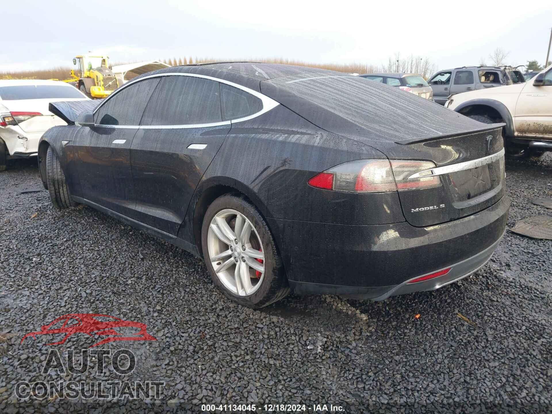 TESLA MODEL S 2015 - 5YJSA4H44FF085973