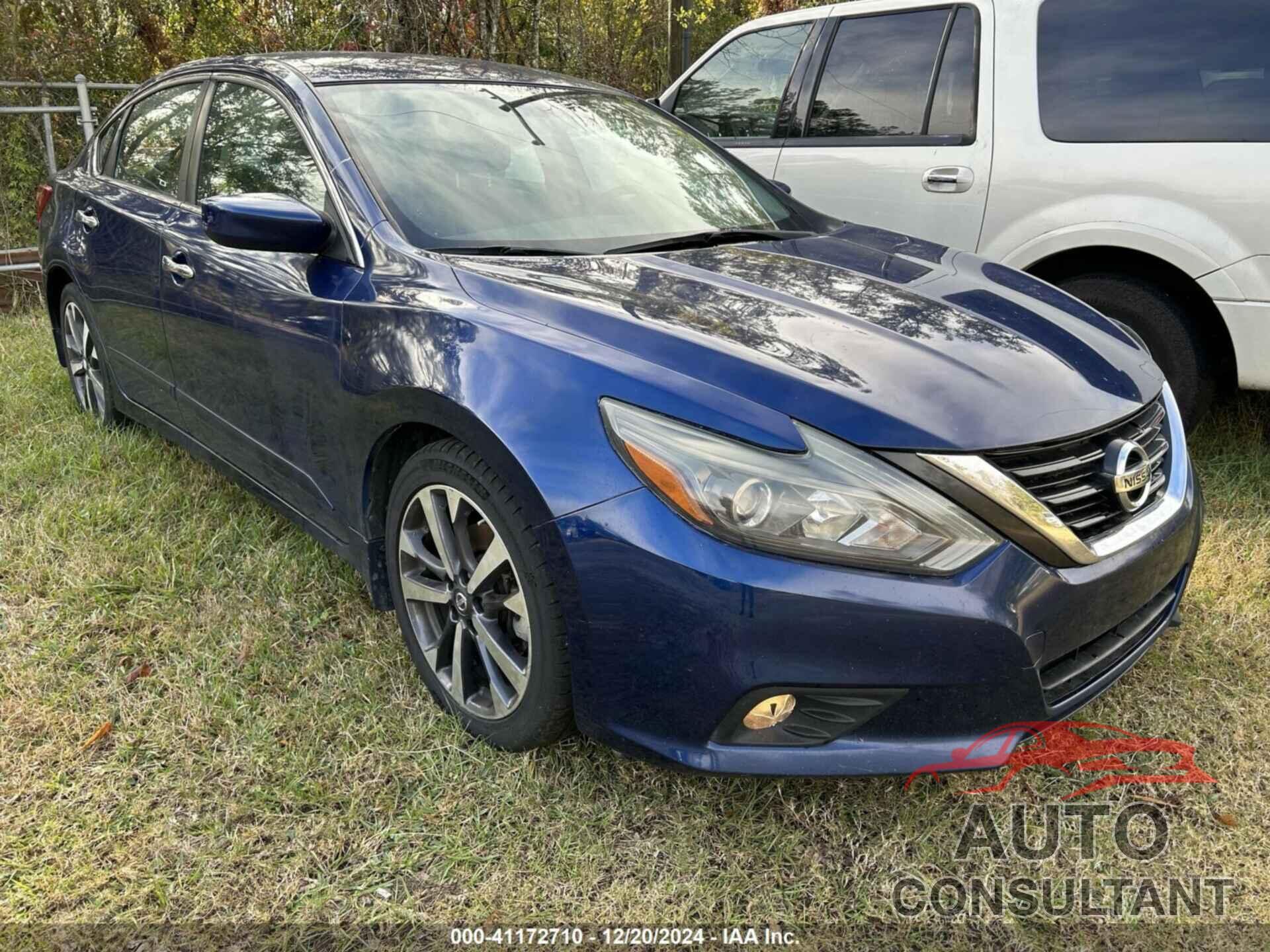 NISSAN ALTIMA 2017 - 1N4AL3AP4HN305191