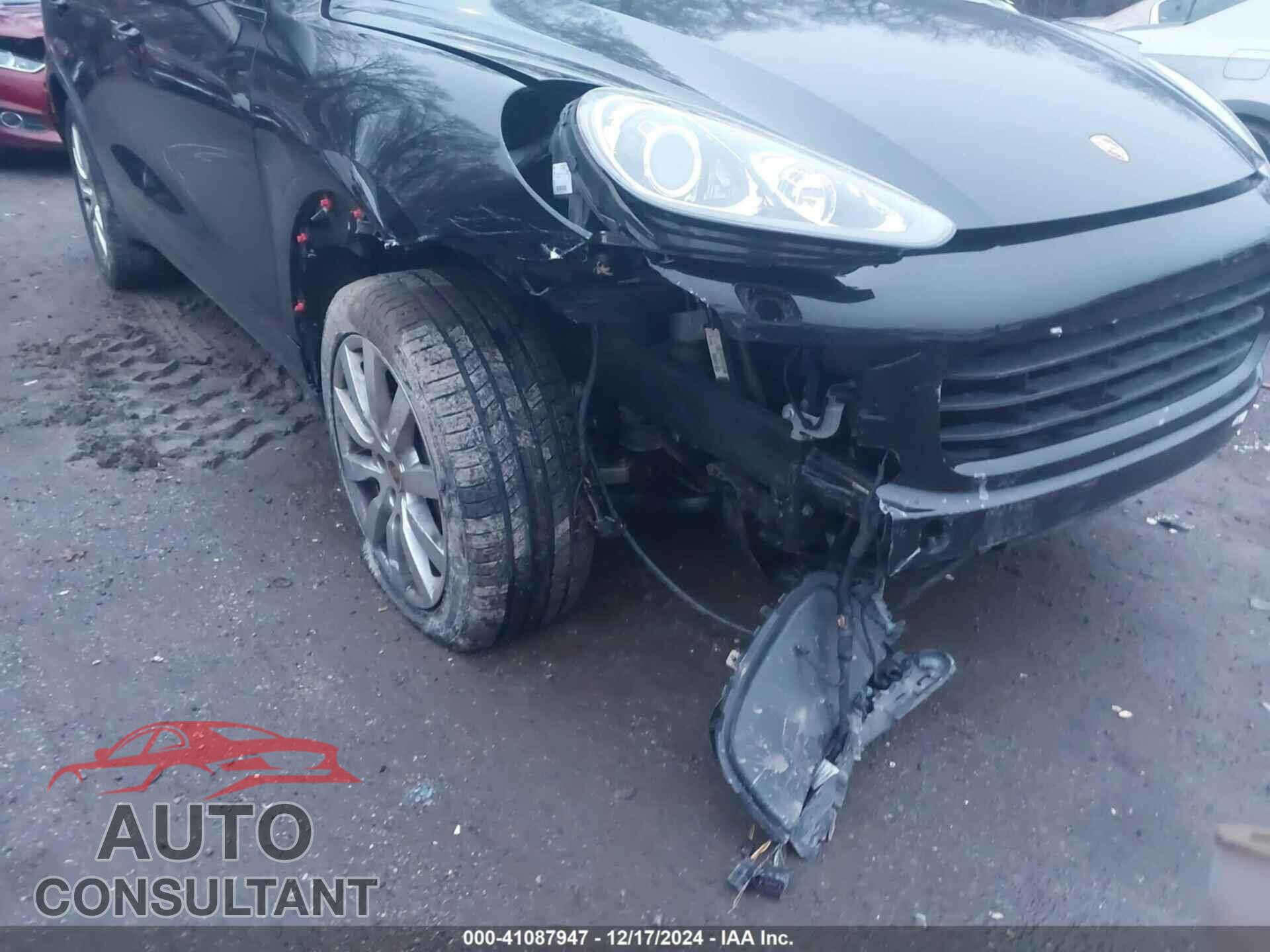 PORSCHE CAYENNE 2017 - WP1AA2A22HKA87556