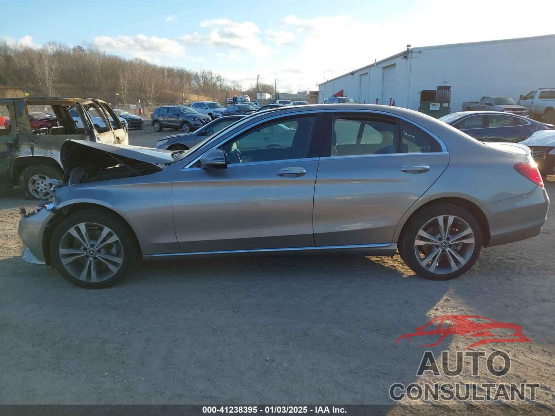 MERCEDES-BENZ C 300 2019 - 55SWF8EB2KU296000