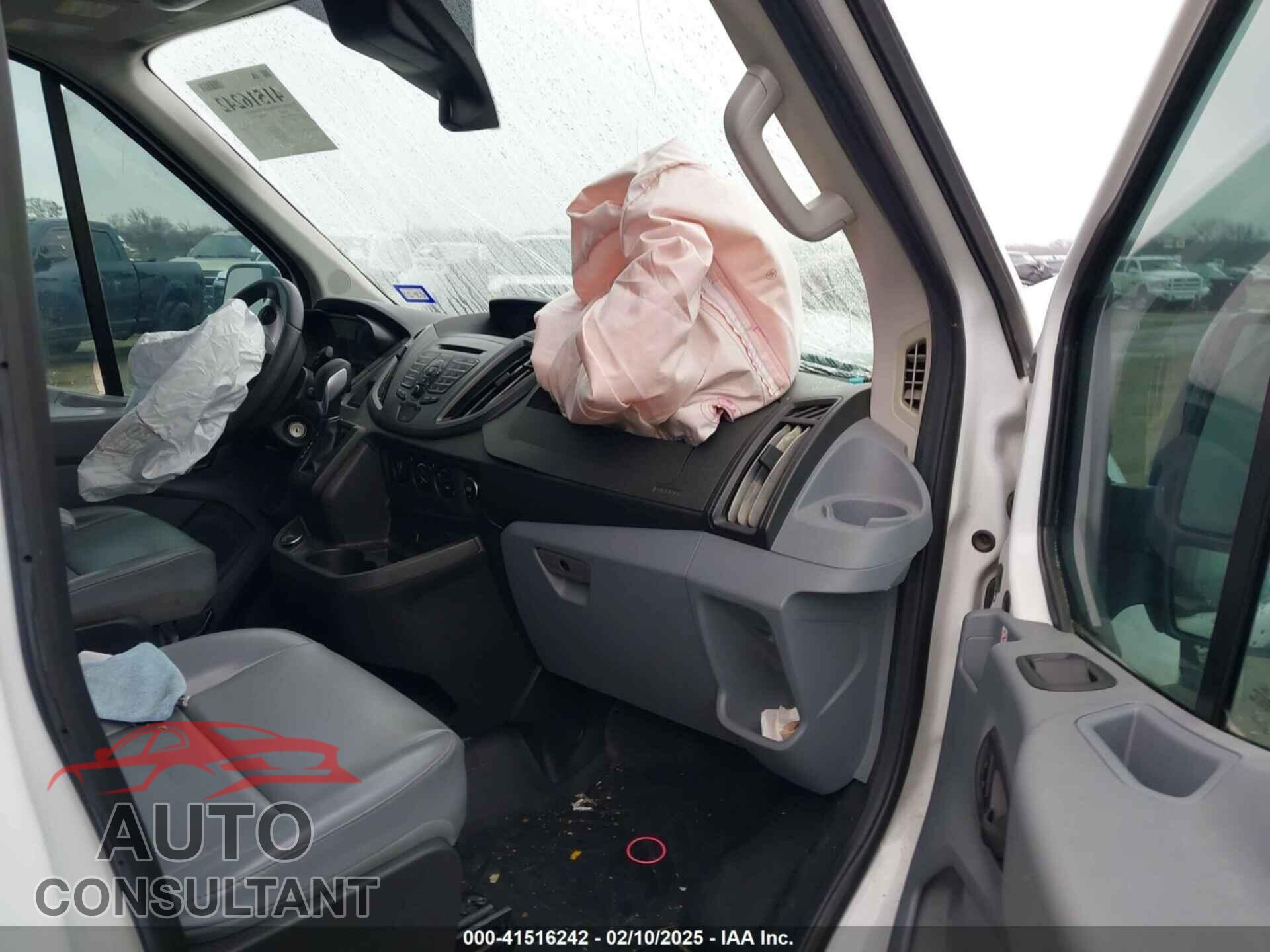 FORD TRANSIT-250 2019 - 1FTYR2CM2KKA82002