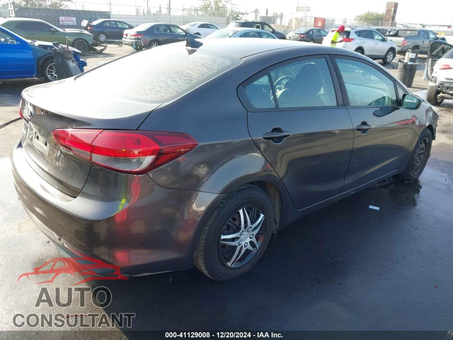 KIA FORTE 2017 - 3KPFK4A77HE010230