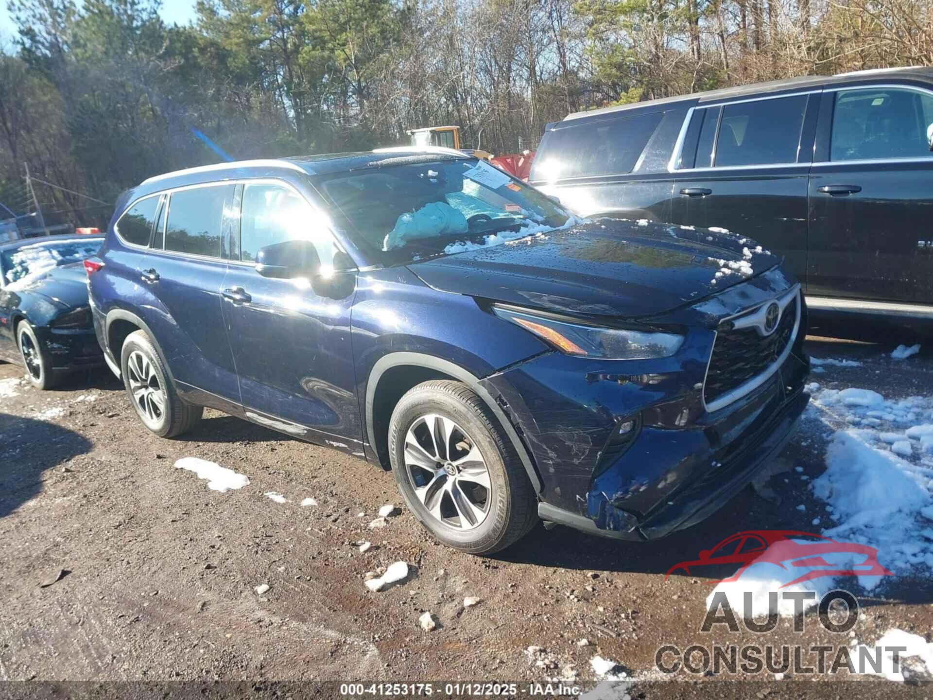 TOYOTA HIGHLANDER 2021 - 5TDHZRAHXMS051445