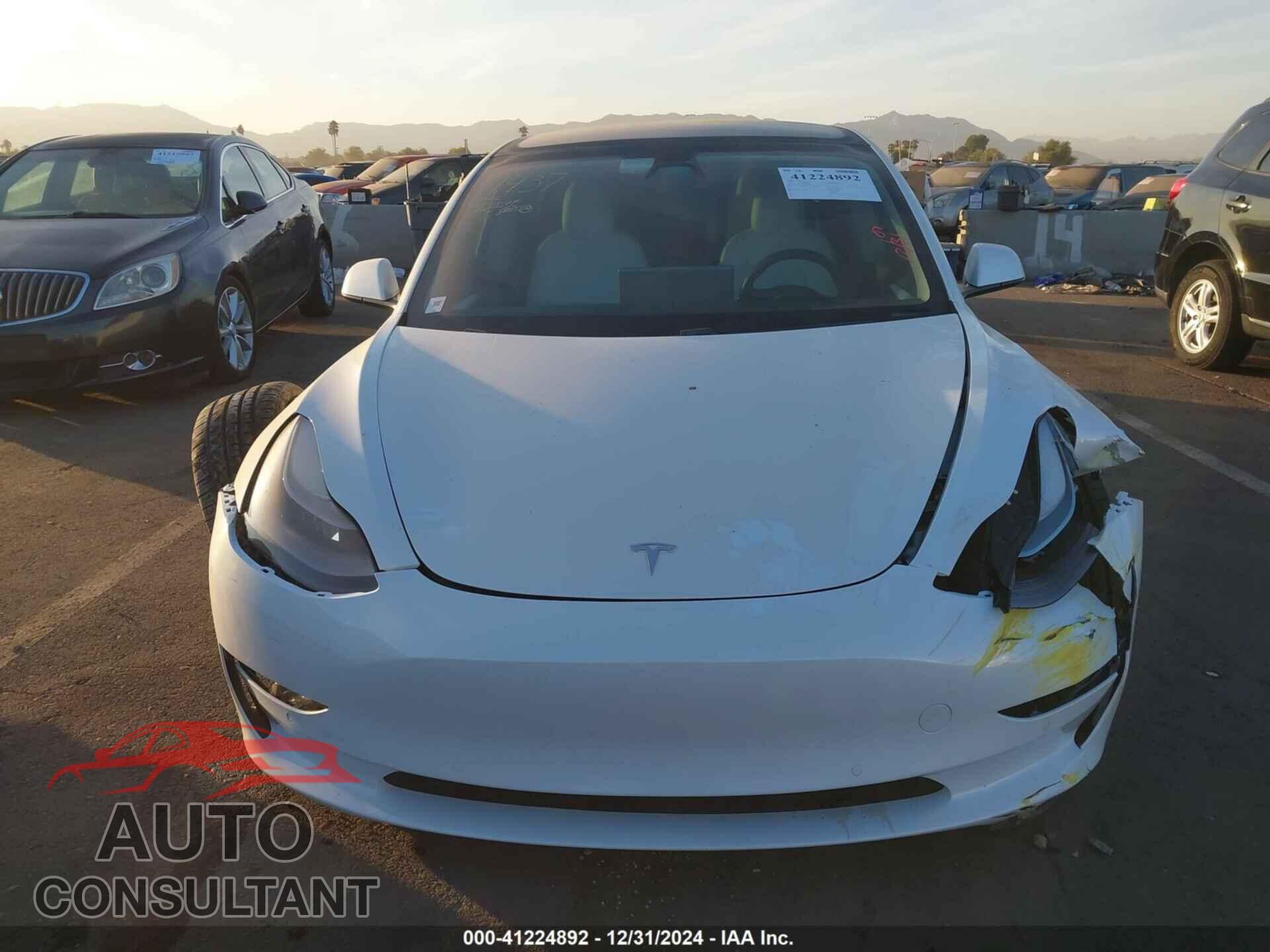 TESLA MODEL 3 2021 - 5YJ3E1EC3MF000881