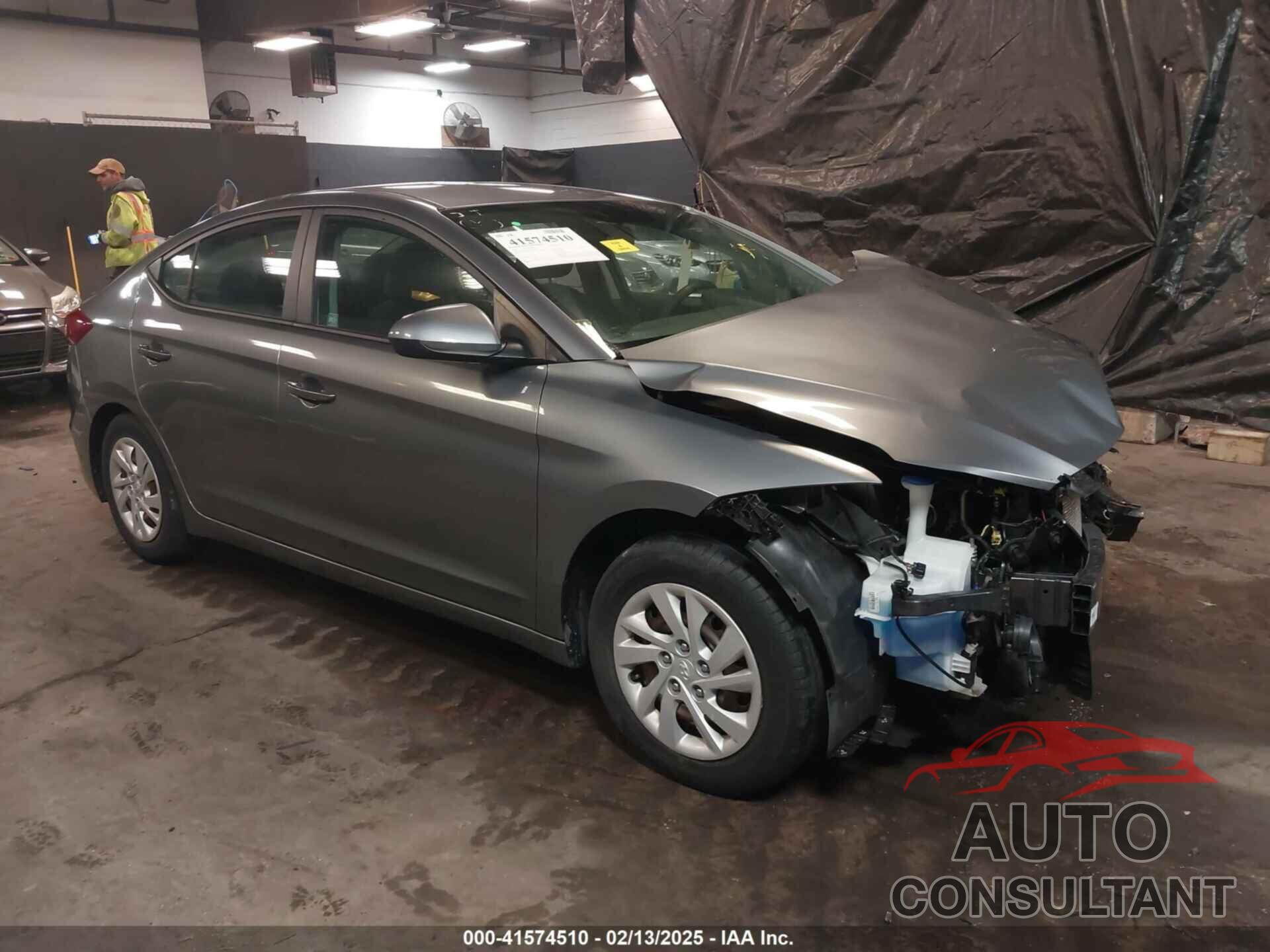 HYUNDAI ELANTRA 2018 - 5NPD74LF1JH253479