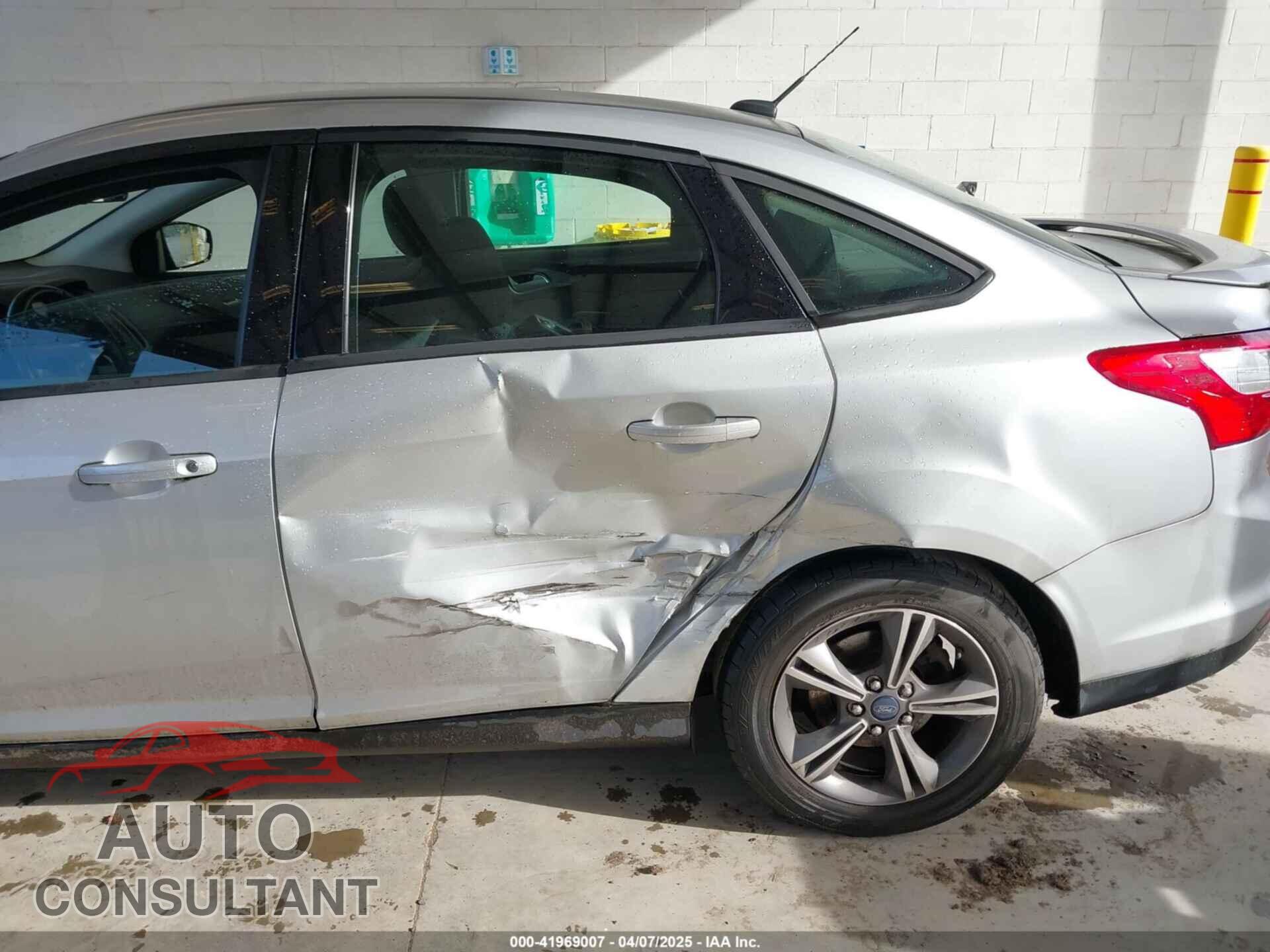 FORD FOCUS 2014 - 1FADP3F28EL433519