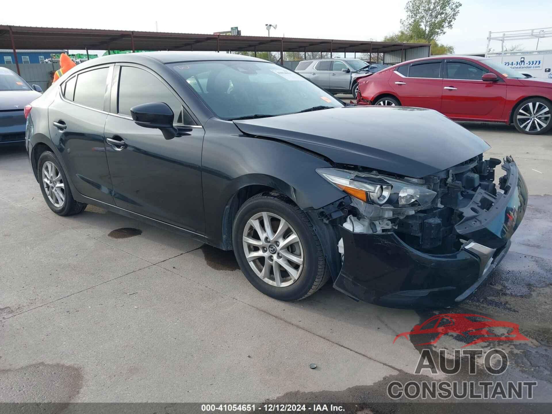 MAZDA MAZDA3 2018 - 3MZBN1U7XJM228929