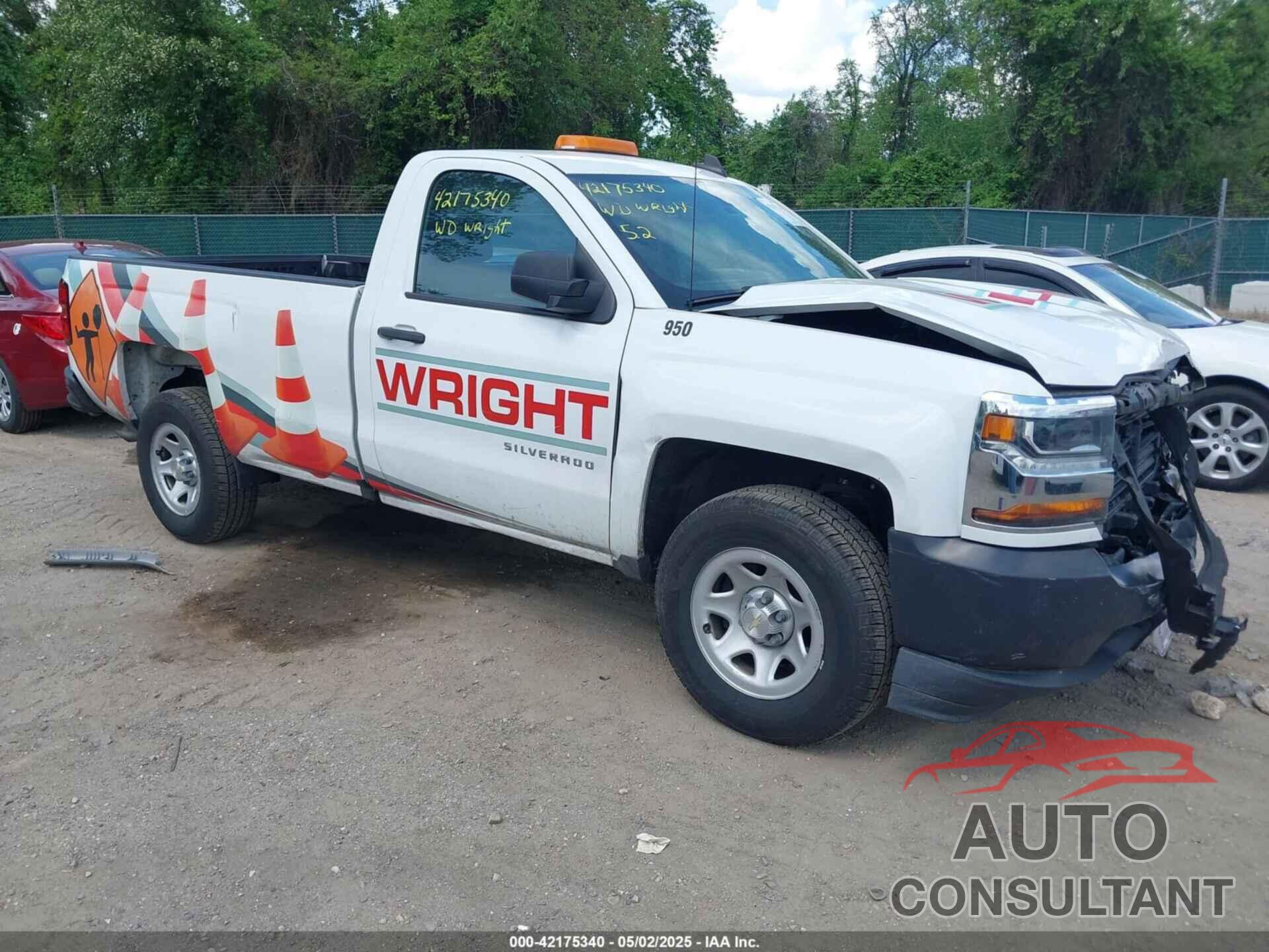 CHEVROLET SILVERADO 1500 2018 - 1GCNCNEH2JZ238390
