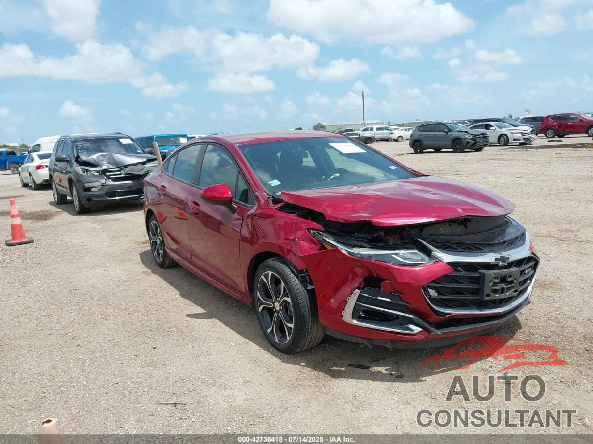 CHEVROLET CRUZE 2019 - 1G1BE5SM4K7140238