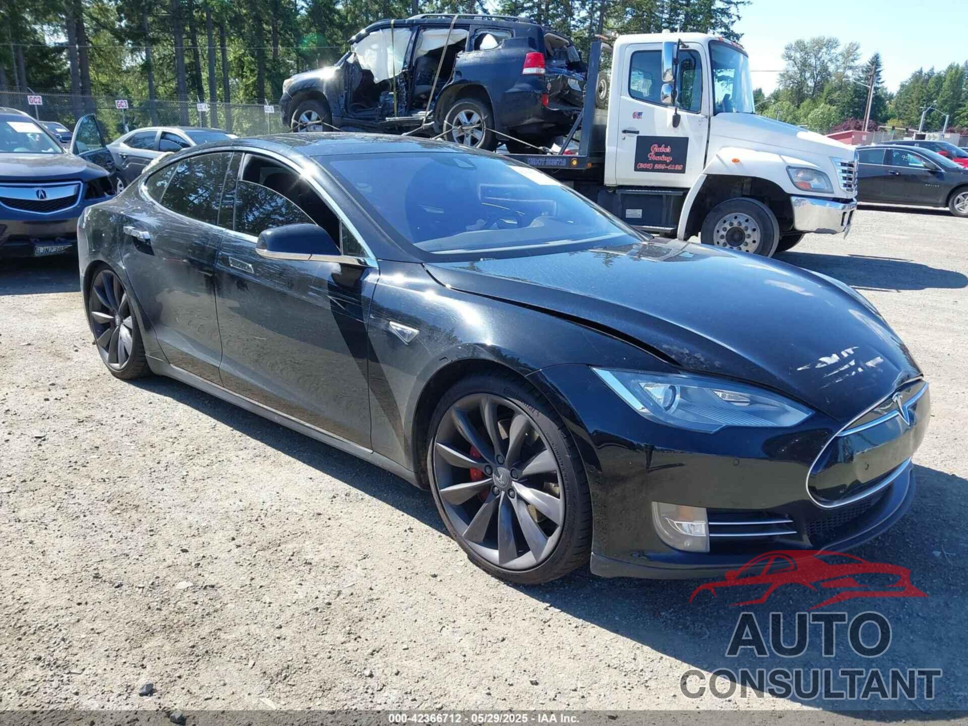 TESLA MODEL S 2015 - 5YJSA4H40FF096551