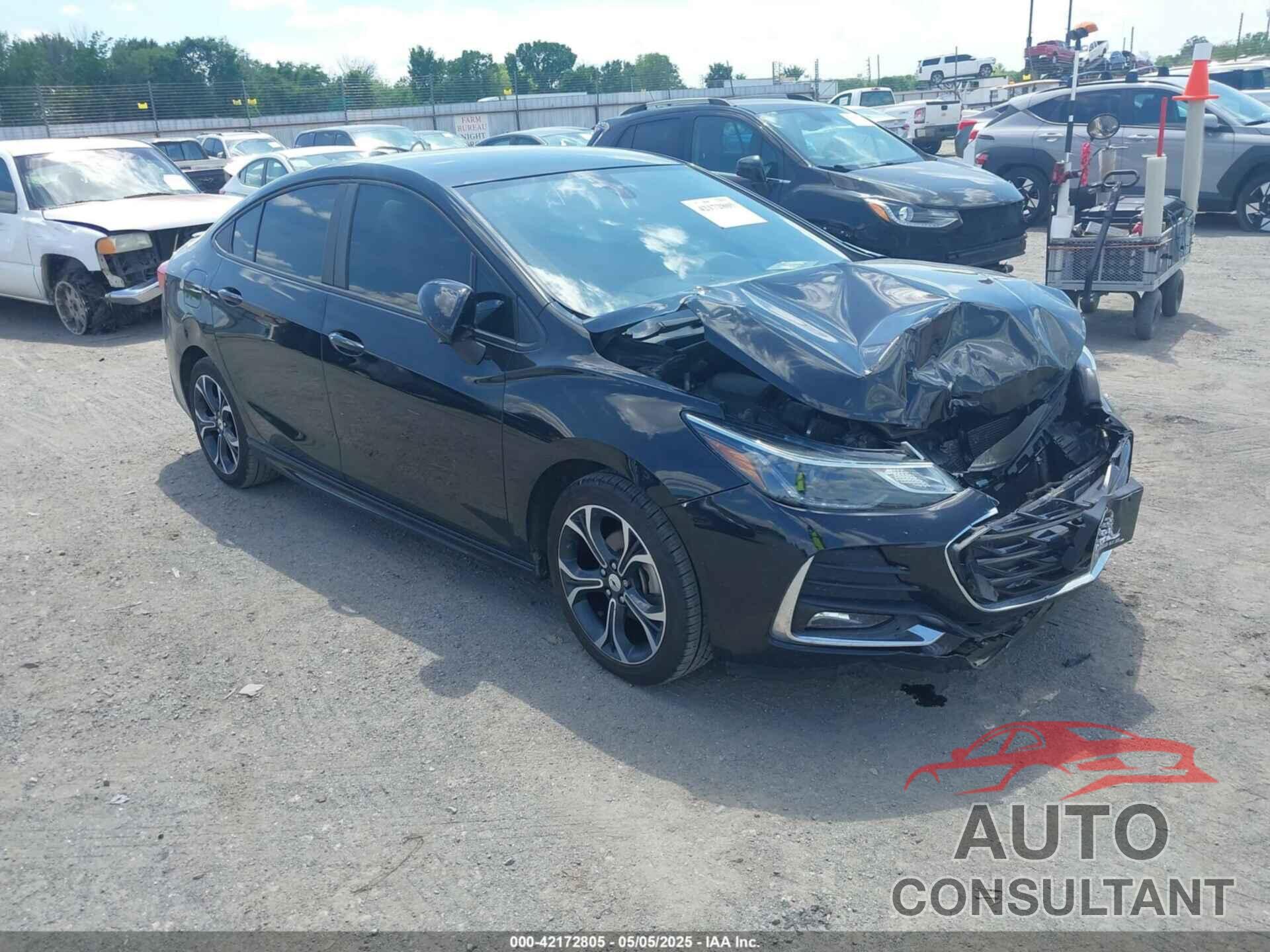 CHEVROLET CRUZE 2019 - 1G1BE5SM1K7141721