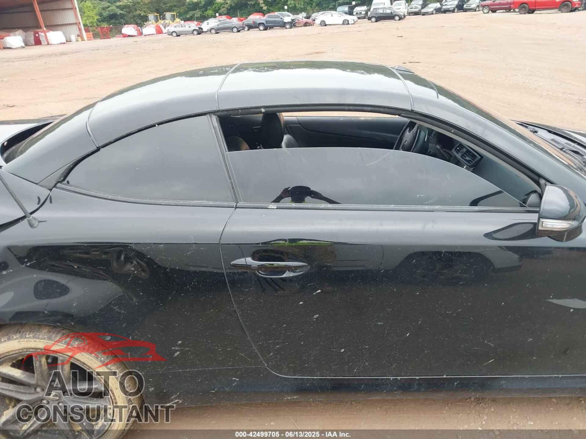 LEXUS IS 2010 - JTHFF2C24A2501365