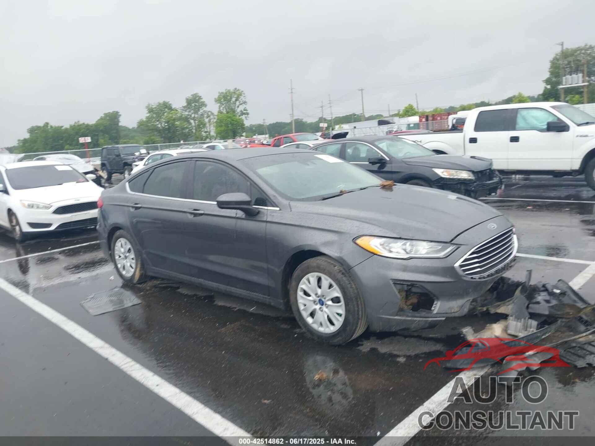 FORD FUSION 2019 - 3FA6P0G71KR213427