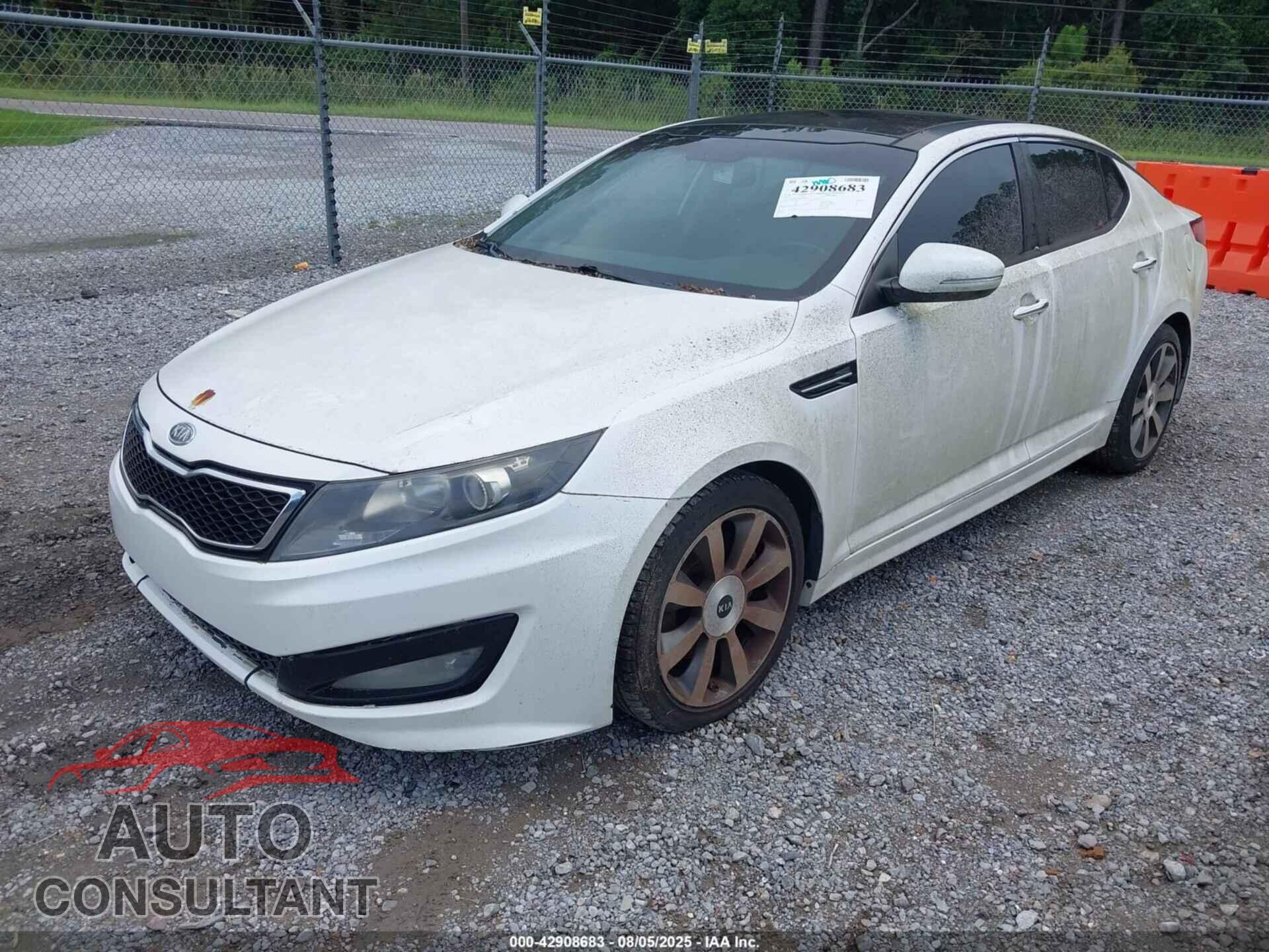 KIA OPTIMA 2011 - KNAGR4A65B5140692