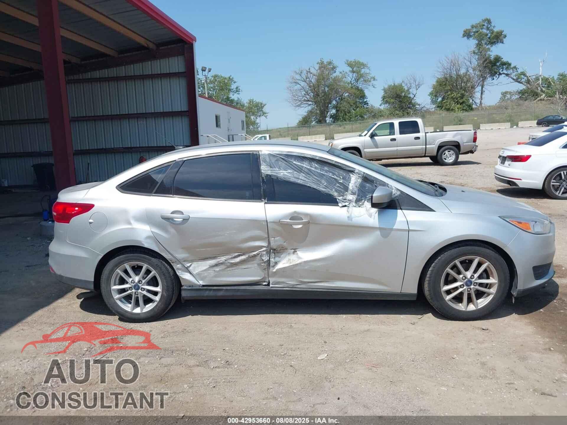 FORD FOCUS 2018 - 1FADP3F29JL329051