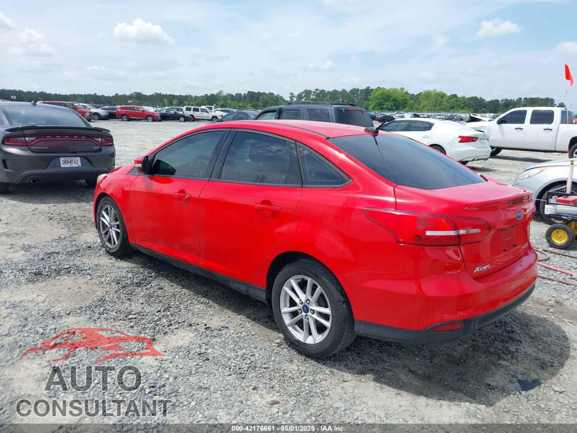 FORD FOCUS 2015 - 1FADP3F25FL242447